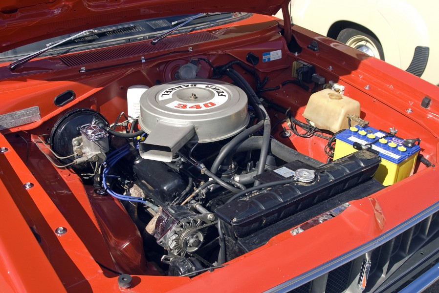 Chrysler VJ Valiant Charger coupe (engine)