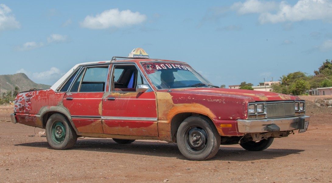 Ford Fairmont 1979 Shared Taxi in Margarita Island
