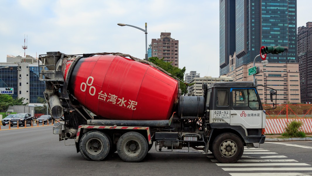 Kaohsiung Taiwan Cement-mixer-truck-01