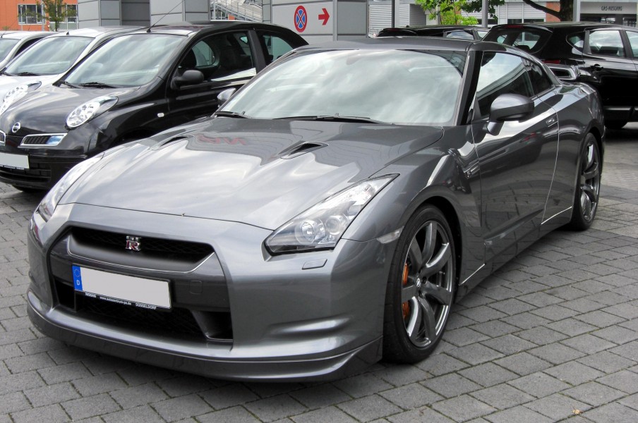 Nissan GT-R 20090614 front