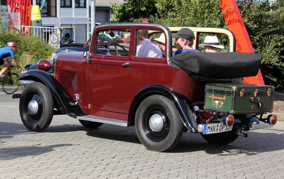 Opel 1,2 Liter, Heck (2012-08-19 5753 re)
