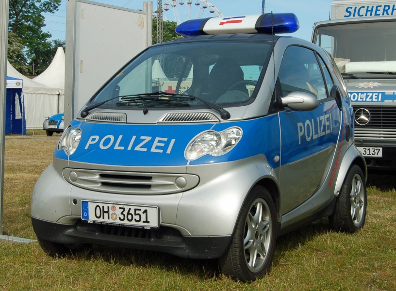 Polizei Smart 01