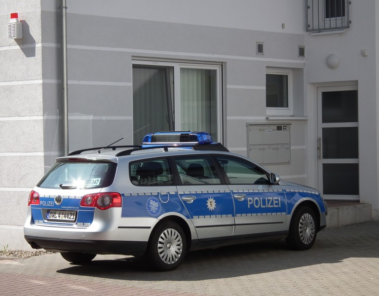 Polizeifahrzeug Baden-Württemberg Silber-blau