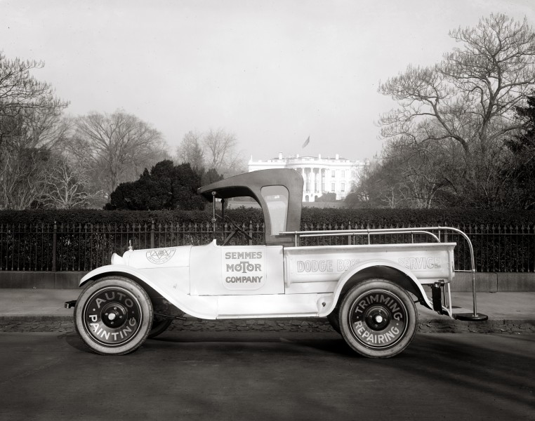Semmes Motor Company service wagon - 1922