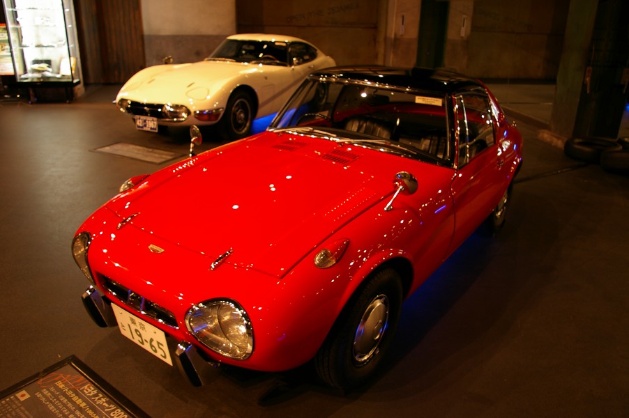 Toyota Sports800 and Toyota 2000GT at MEGAWEB 002