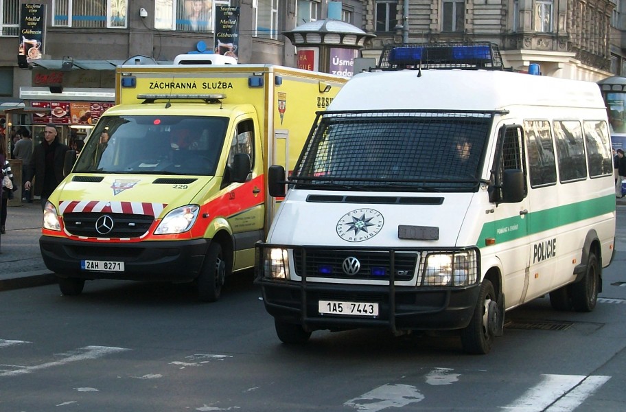 Volkswagen LT Czech policie Praha and Mercedes Benz Sprinter Ambulance