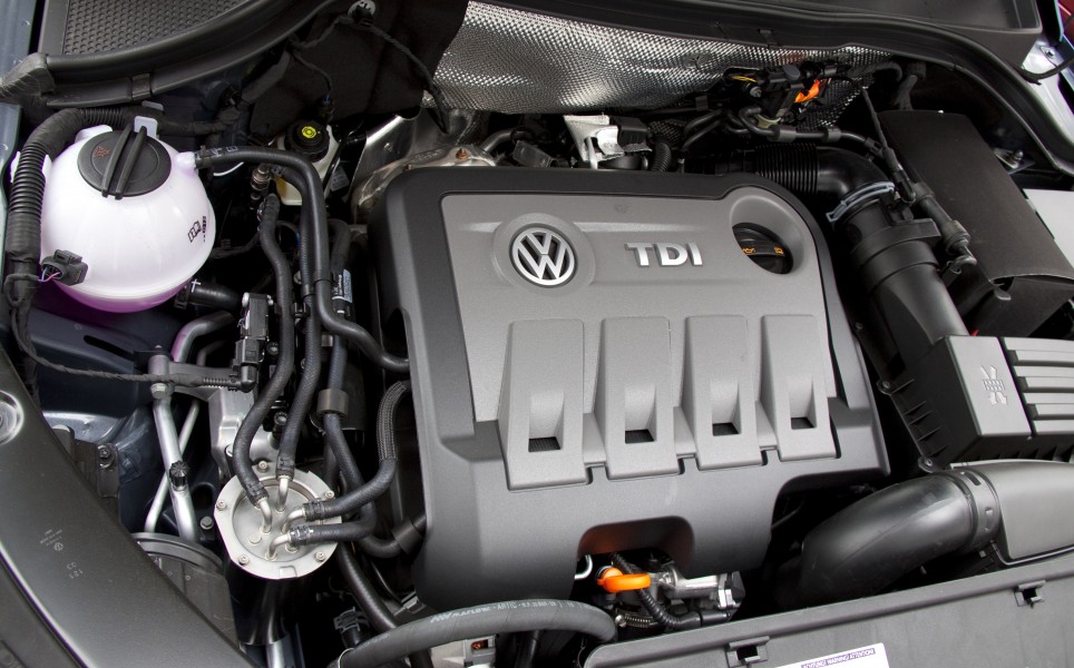 VW Tiguan engine