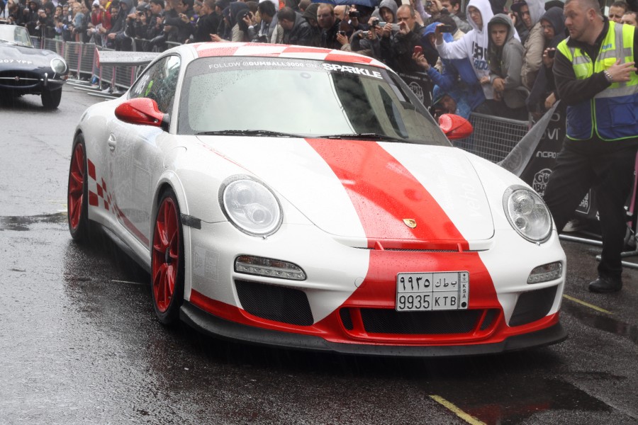 White and red 997 GT3 RS Mk II at the start of the 2011 Gumball 3000 in London