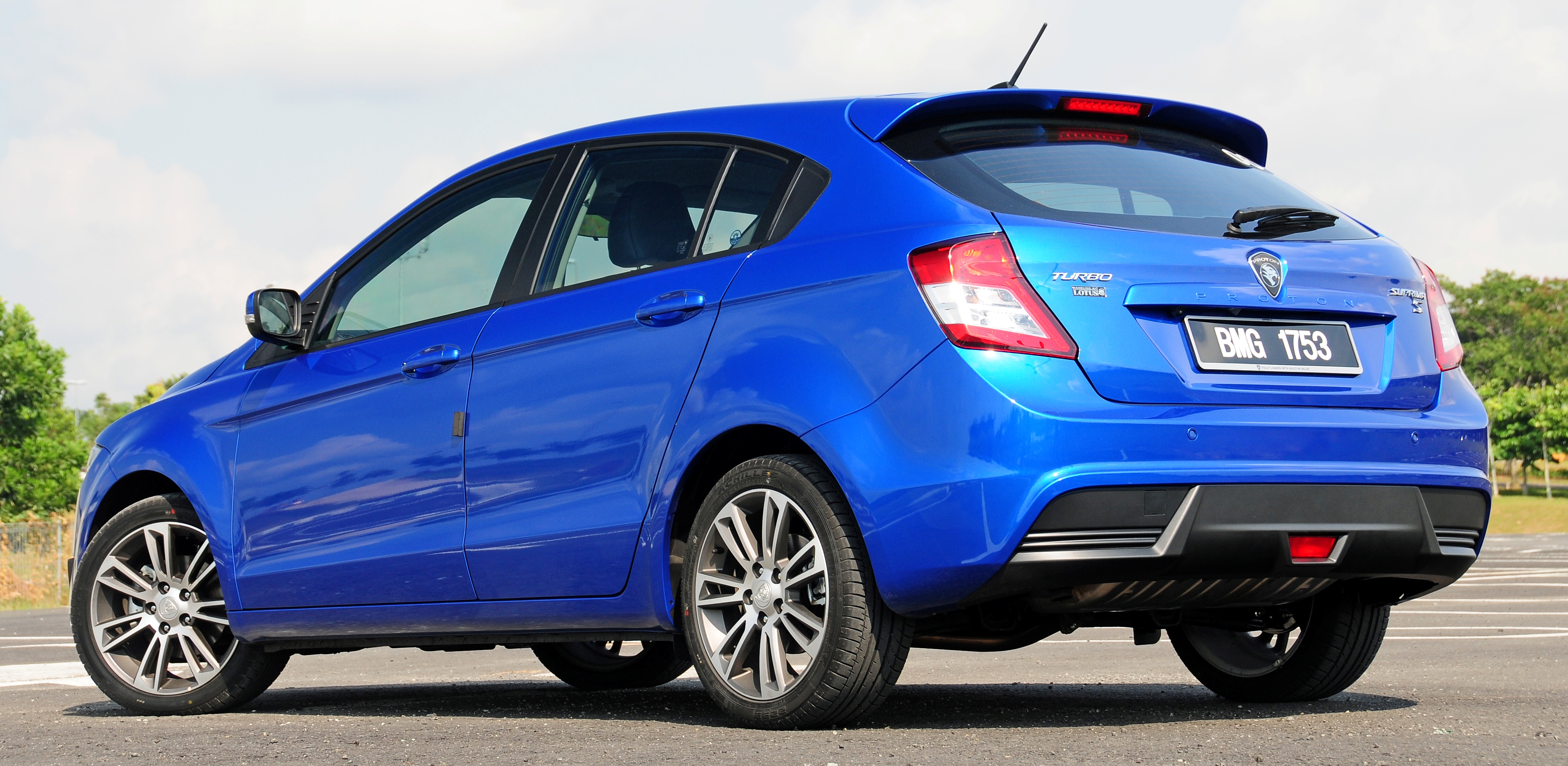 Proton Suprima S Rear Three Quarter, Facing Left