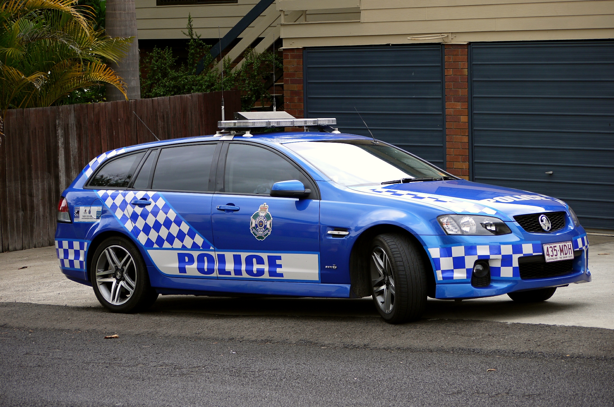 Queensland Police Service Traffic Branch Commodore SV6 Sportswagon - Flickr - Highway Patrol Images