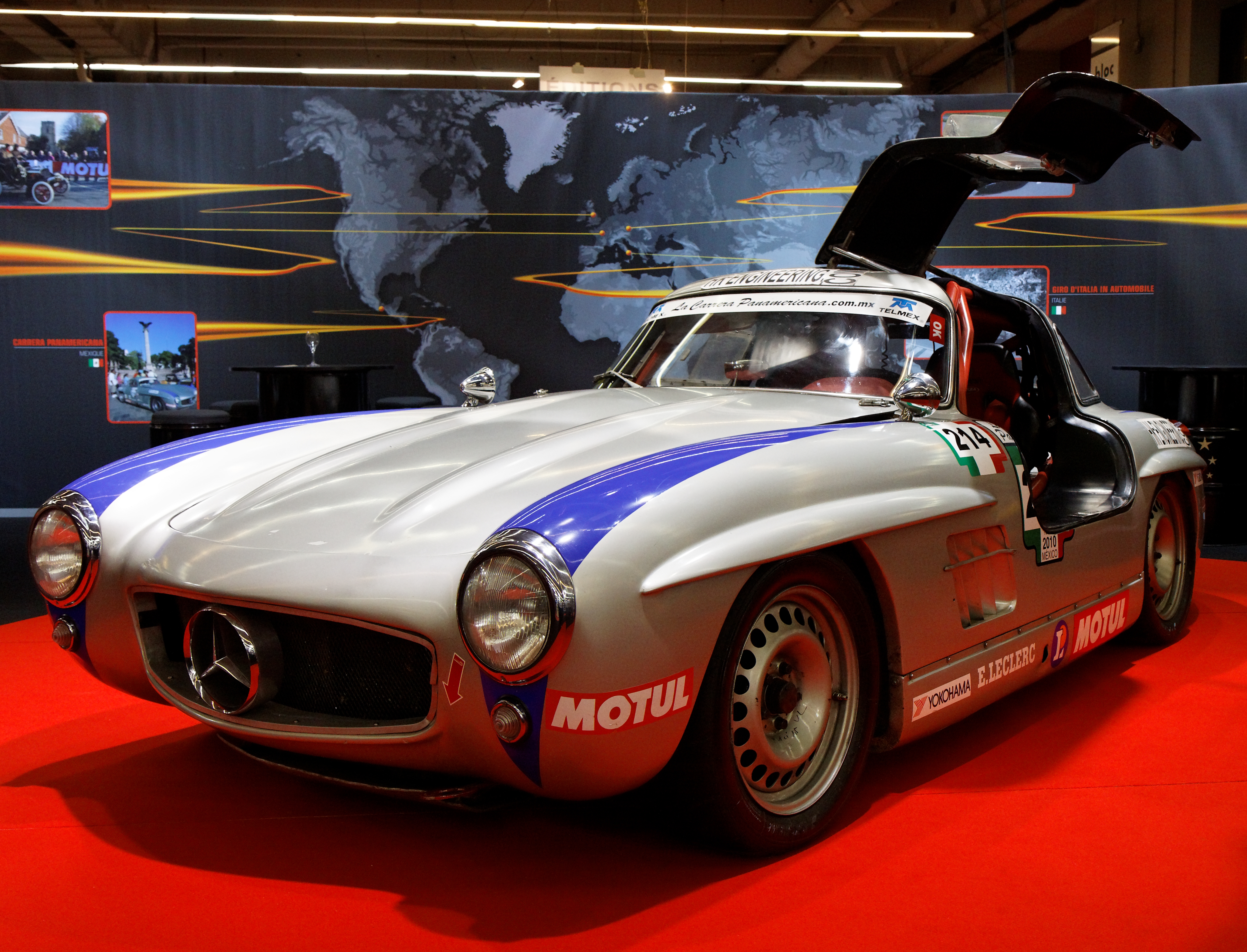 Rétromobile 2011 - Mercedes 300 SL - 001