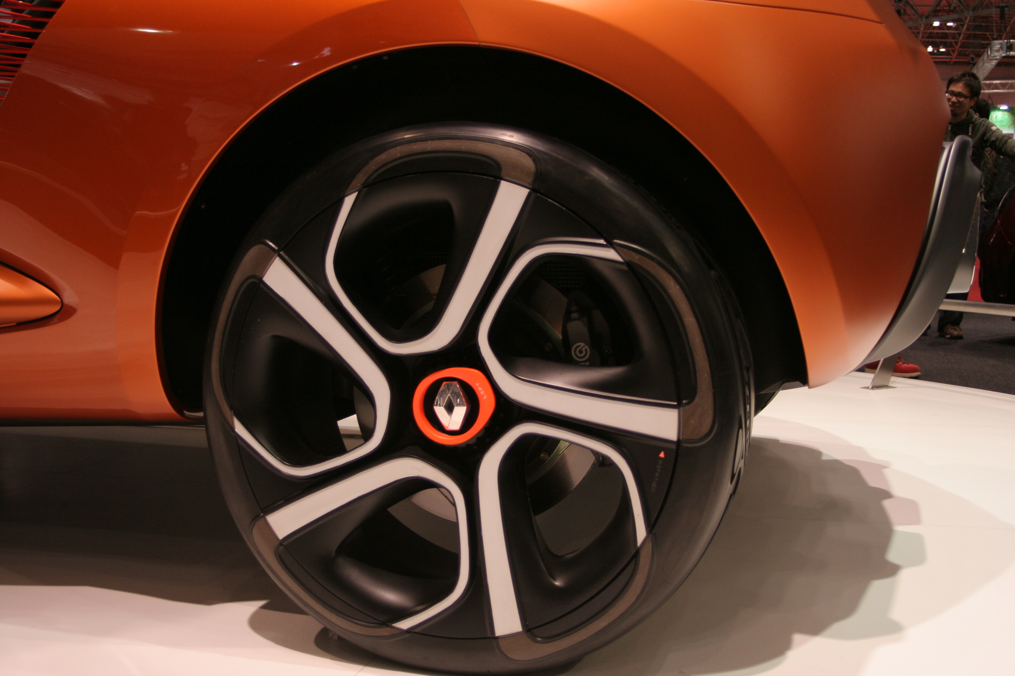 Renault Captur wheel closeup