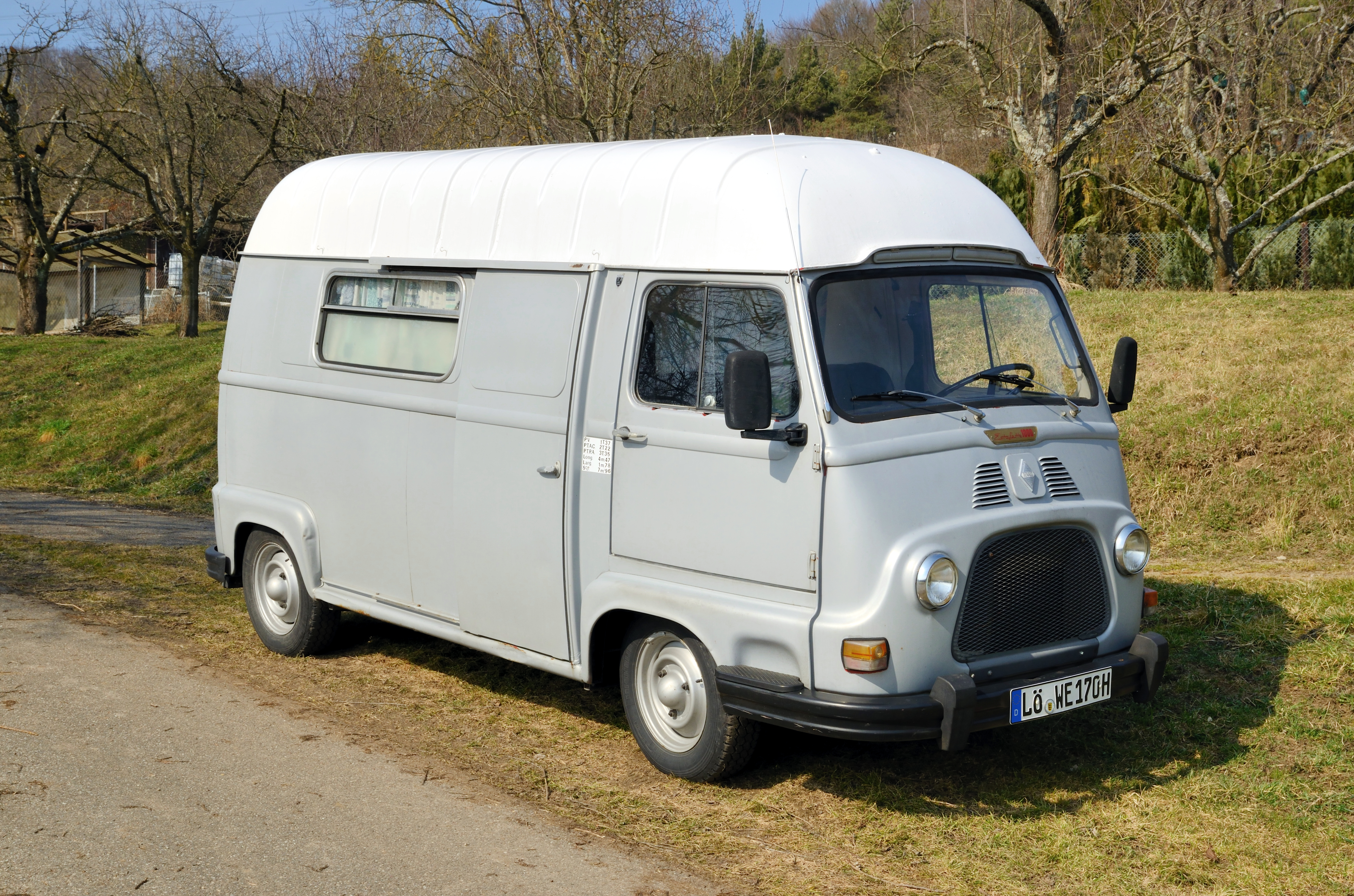 Renault Estafette1