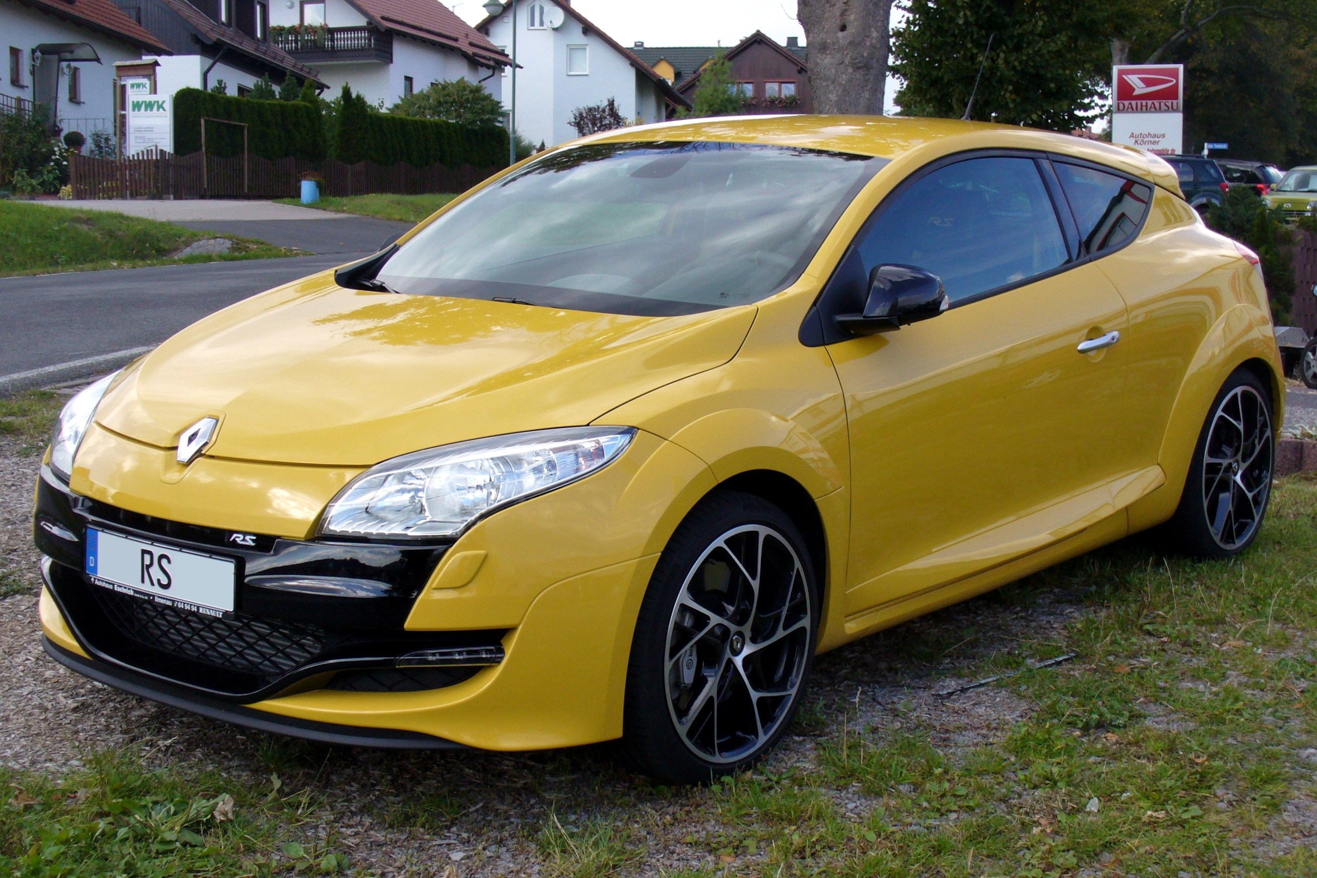 Renault Mégane III RS Kyalamigelb