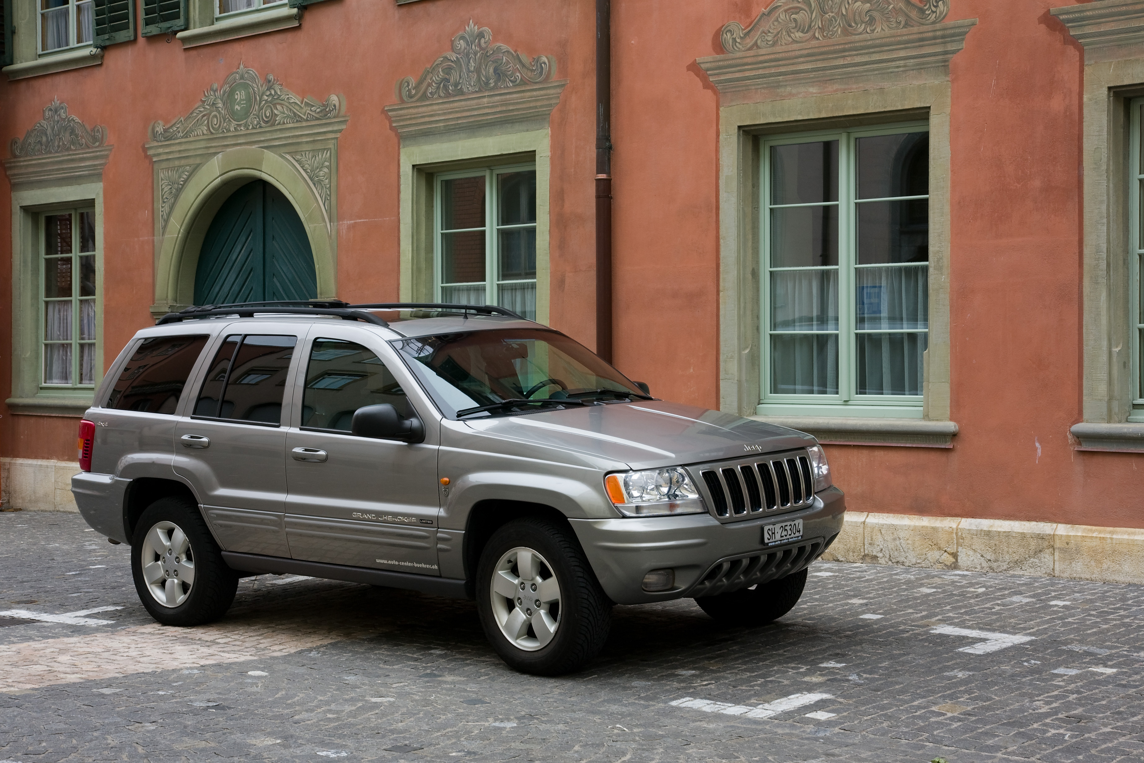 Schaffhausen Jeep vorne