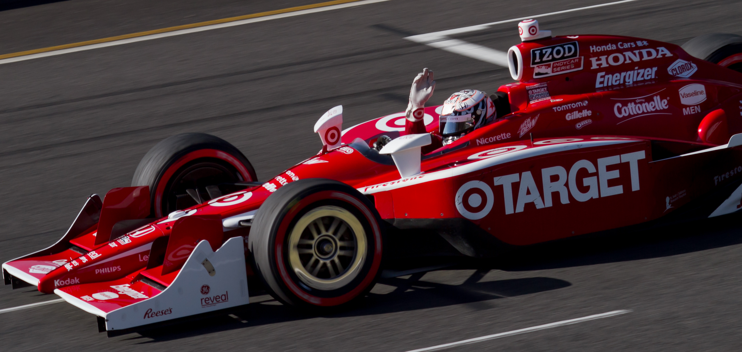 Scott Dixon wins 2011 Indy Japan 300