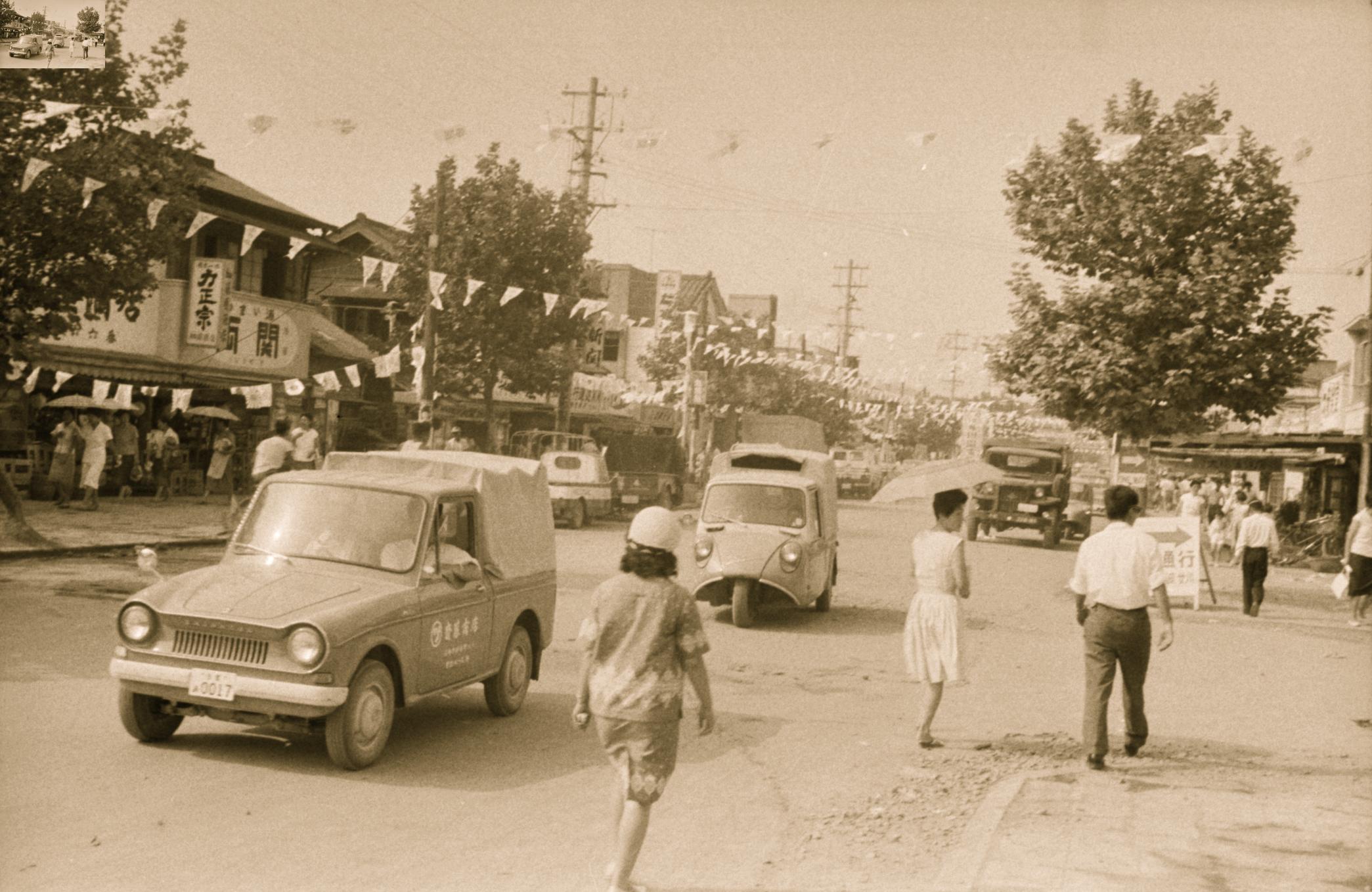Showa era street scene