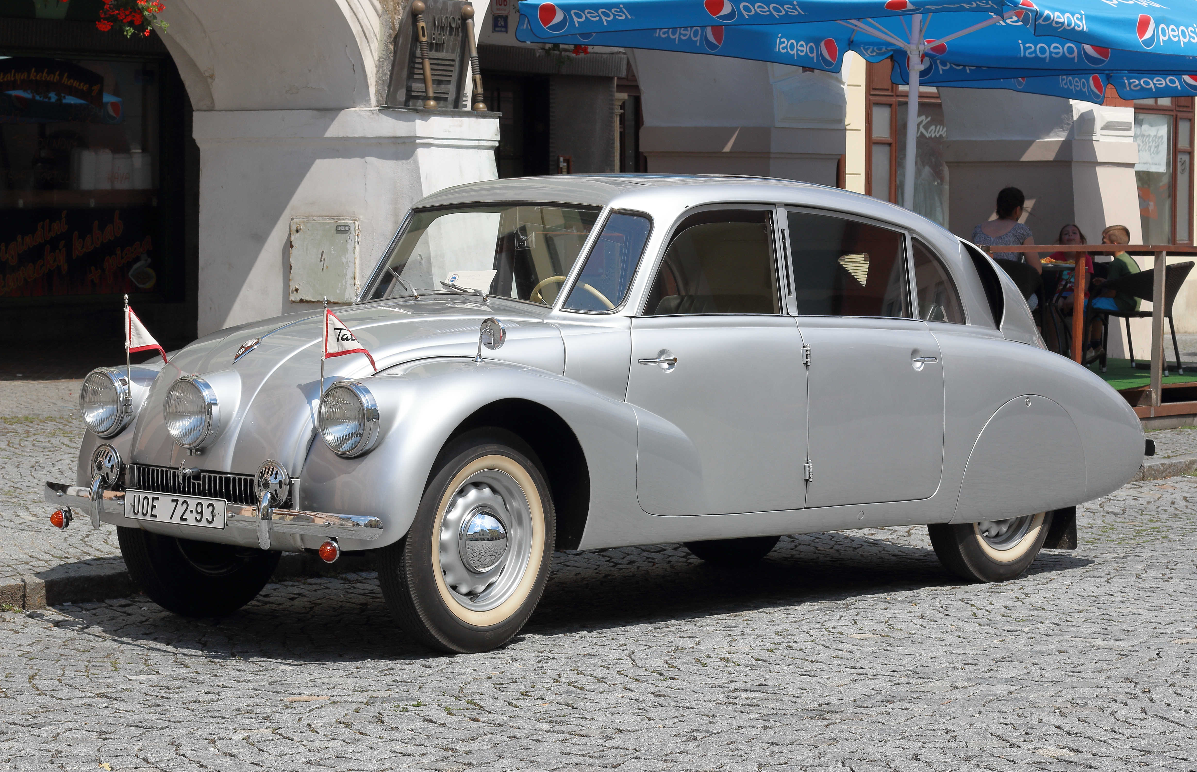 Tatra 87 front (Foto Hilarmont)