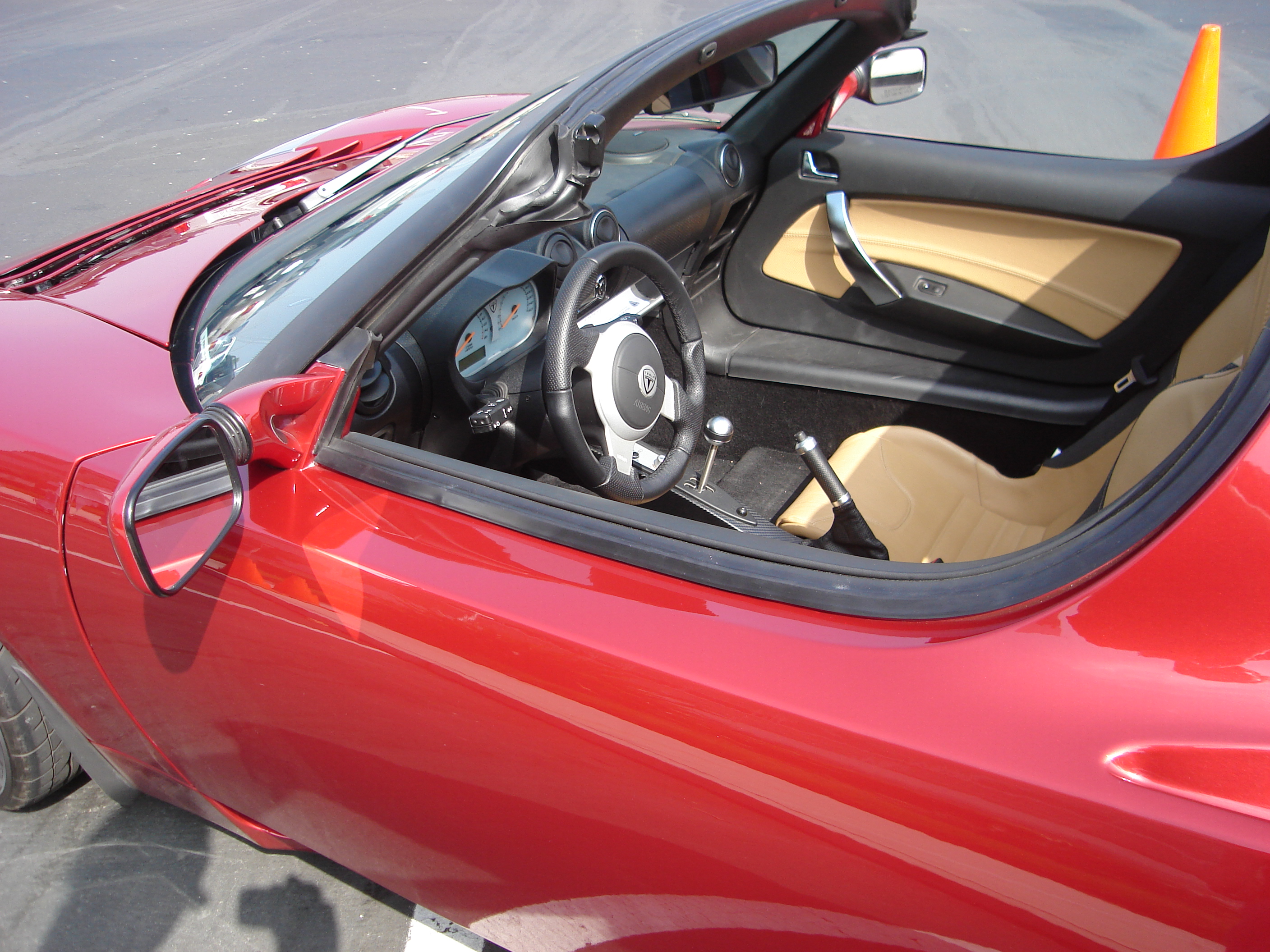 TeslaRoadster-interior