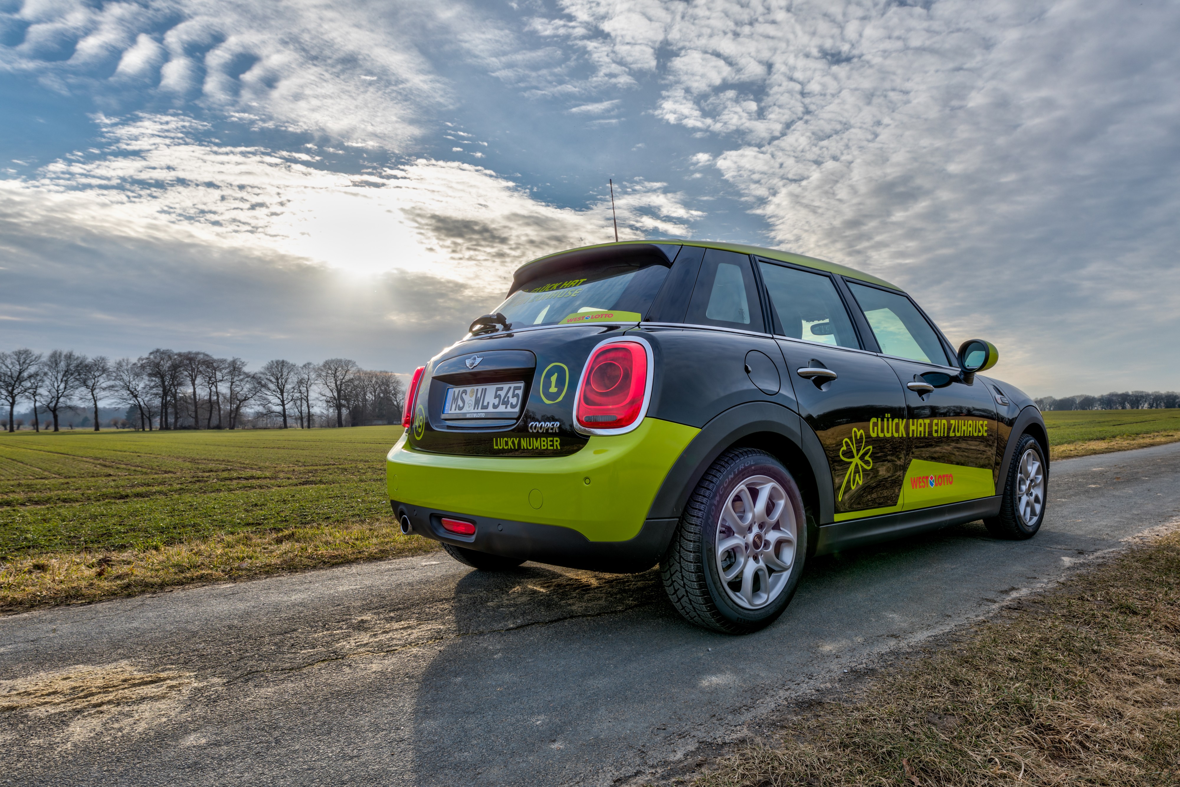 Dülmen, Dernekamp, BMW Mini -- 2018 -- 1519-23
