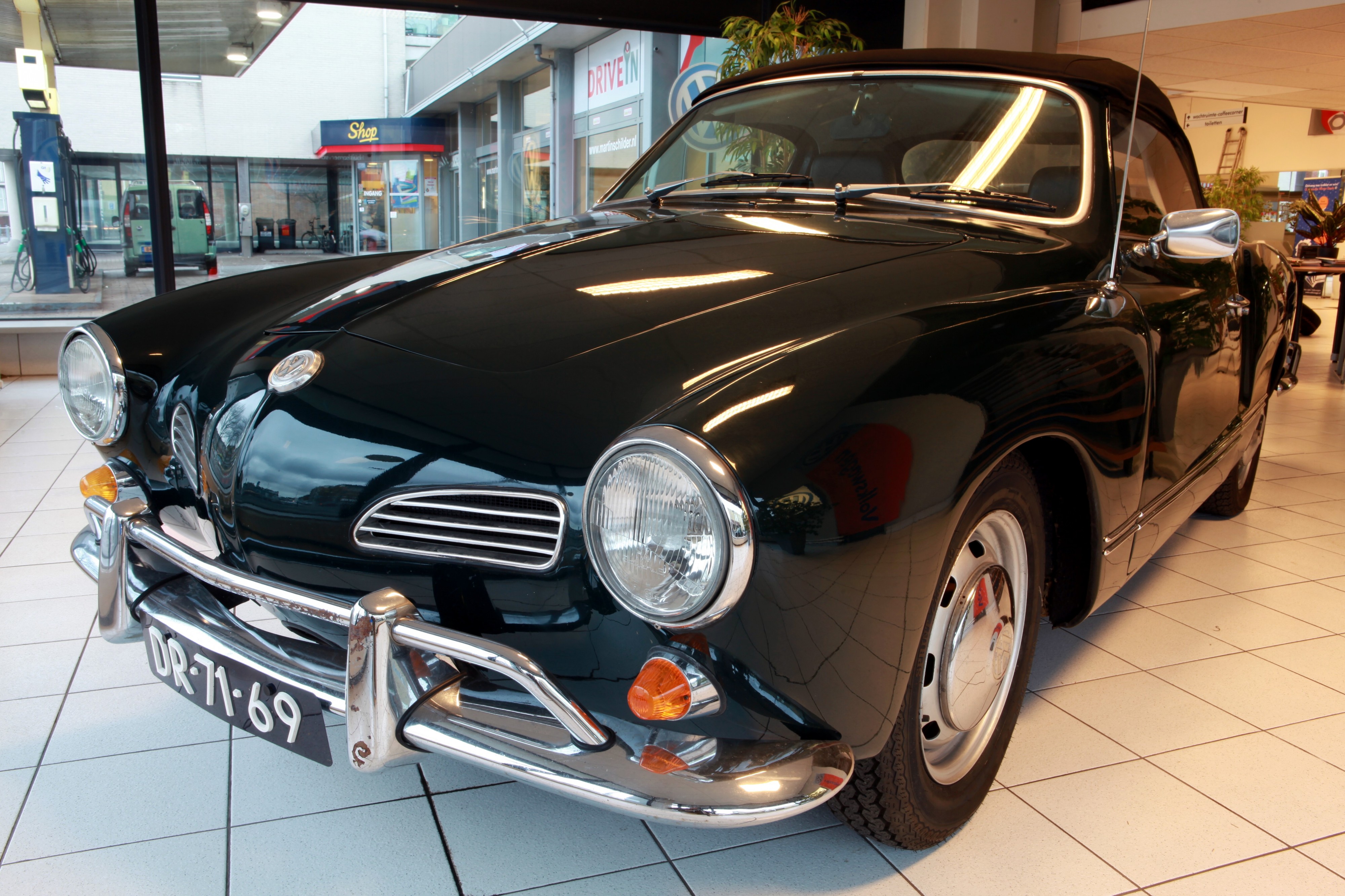 Karmann Ghia Black