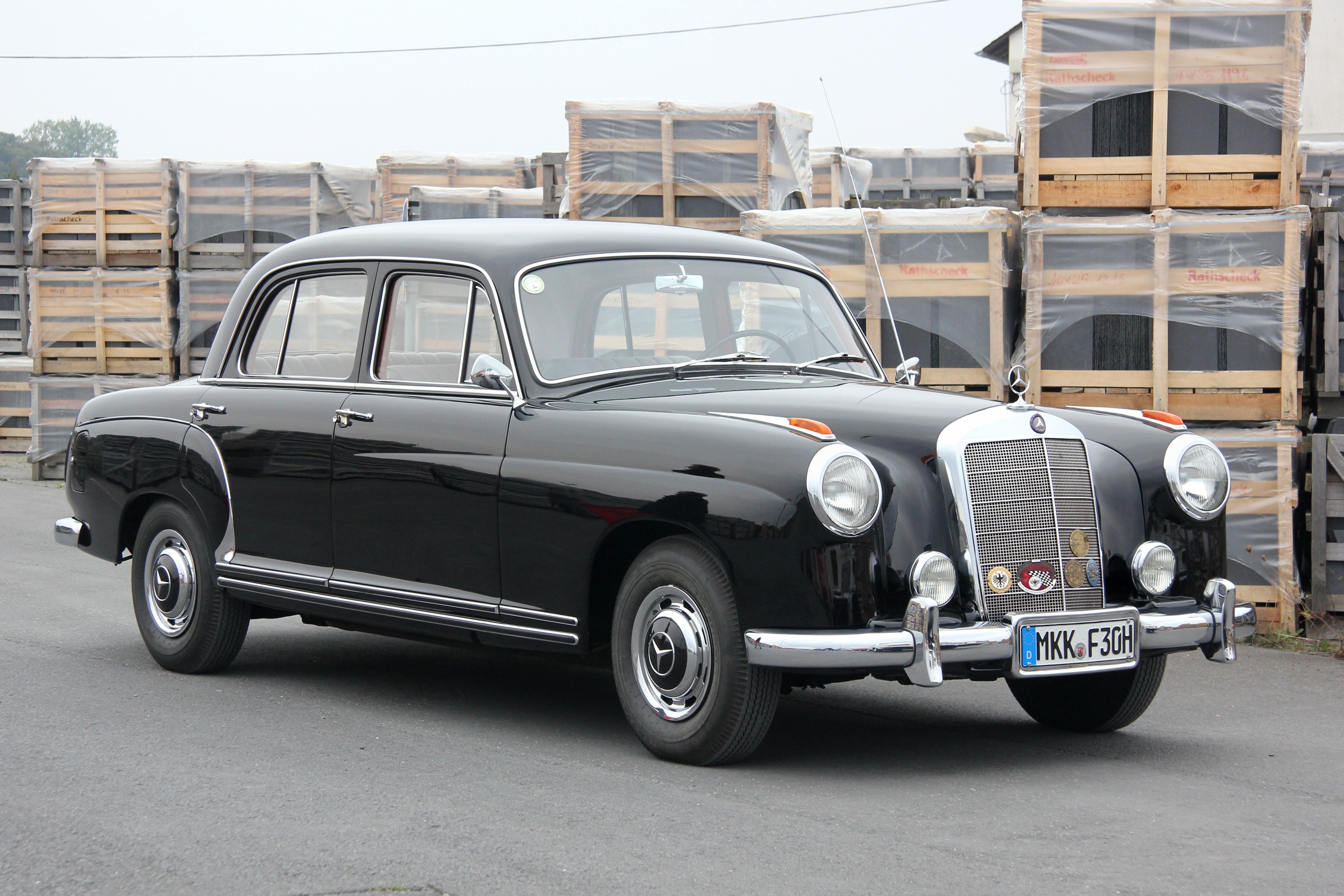 Mercedes-Benz 220 W 180 (2014-09-13 7000)