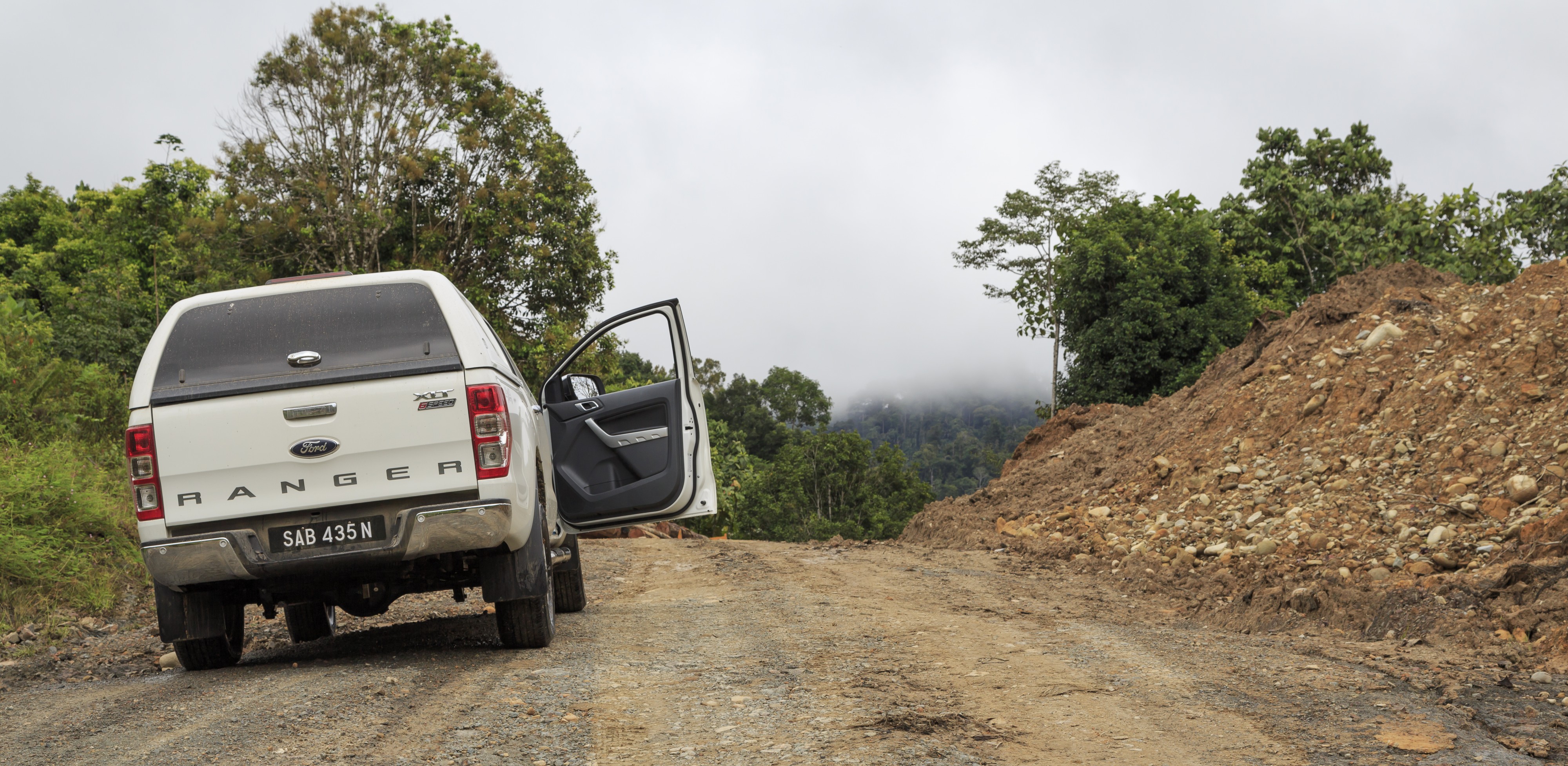 Pensiangan Sabah Sapulut-Pensiangan Road-01