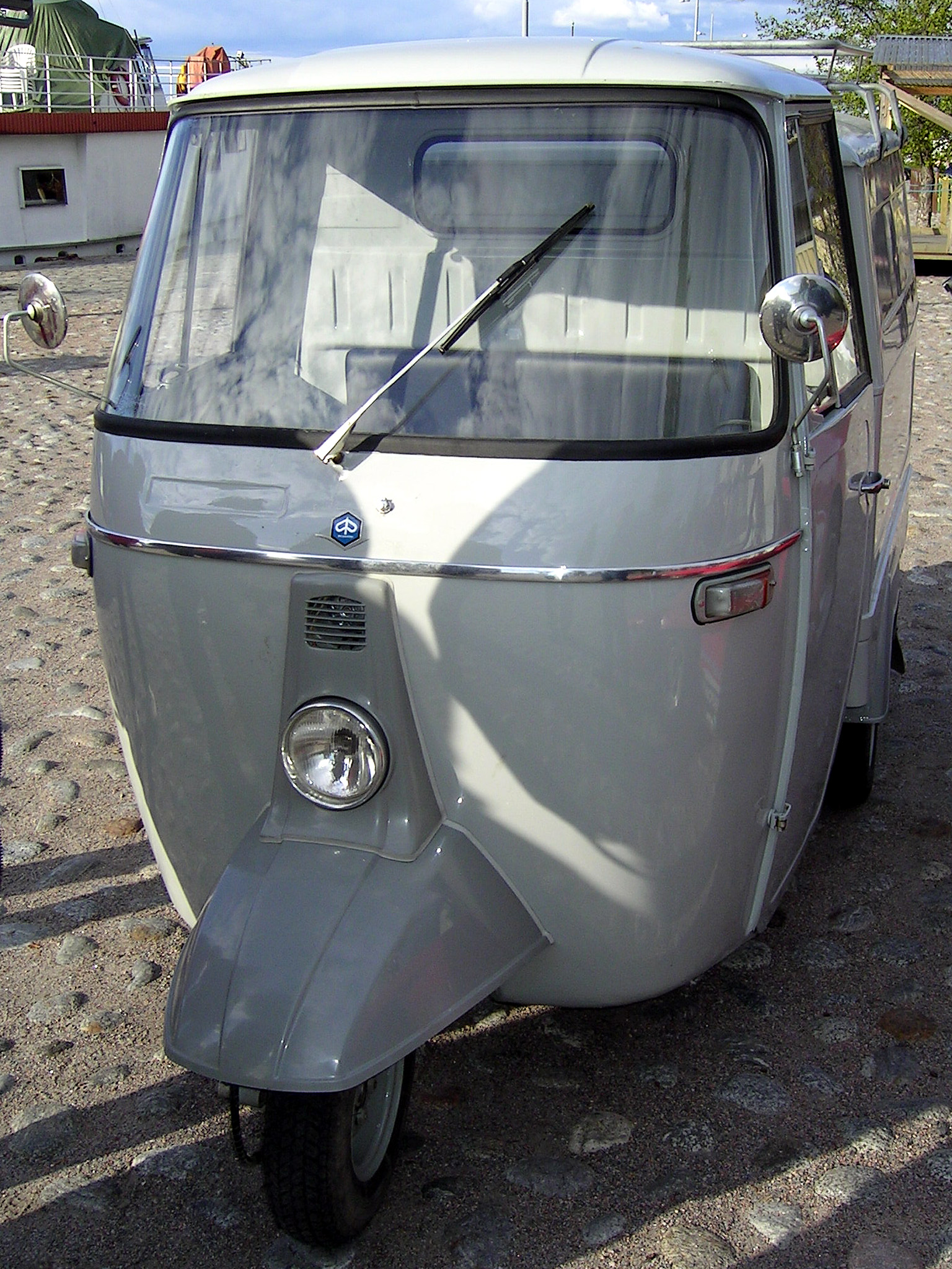 Vespa Ape Commercial Three Wheeler