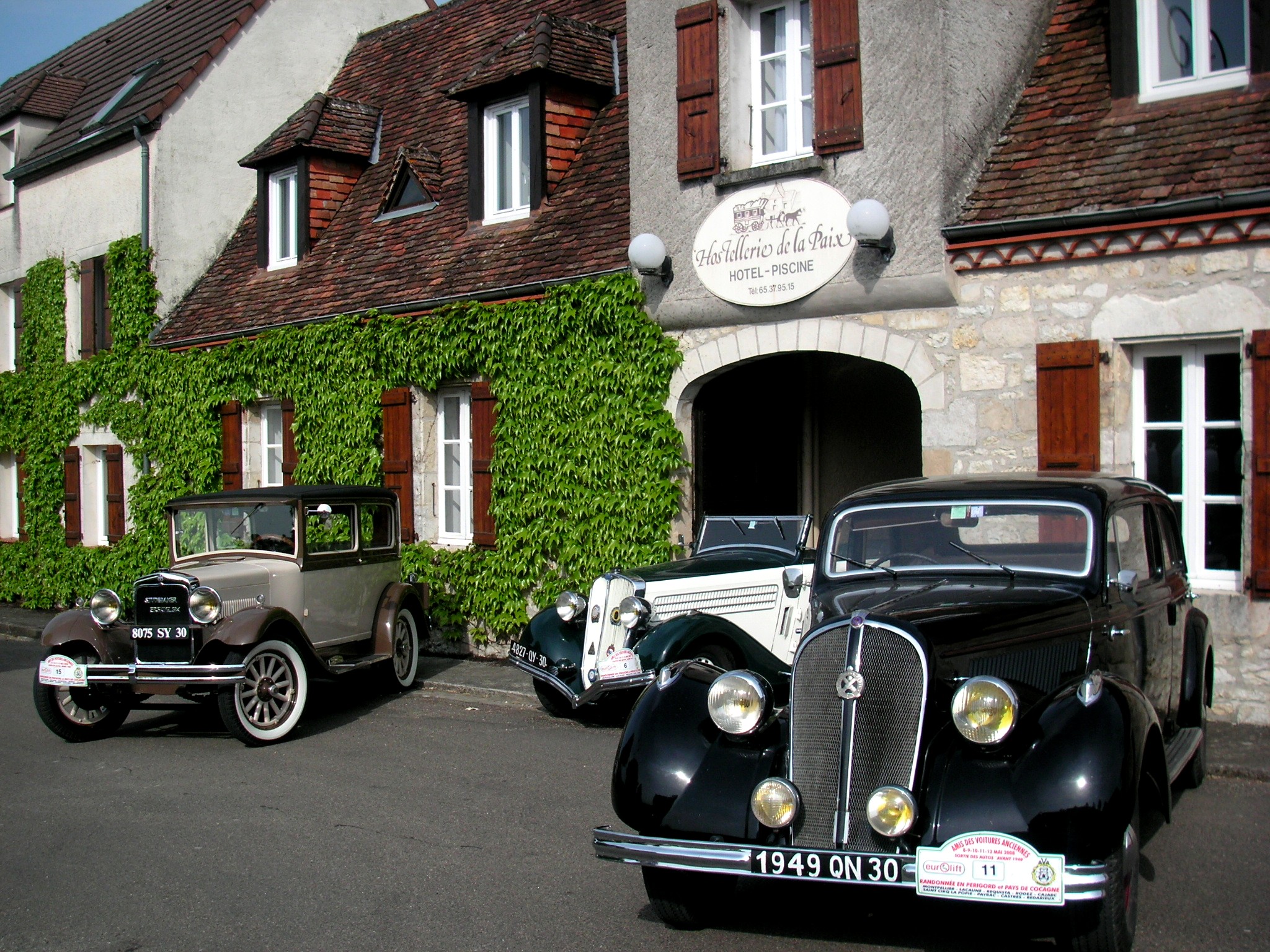 Voitures hotel de la Paix