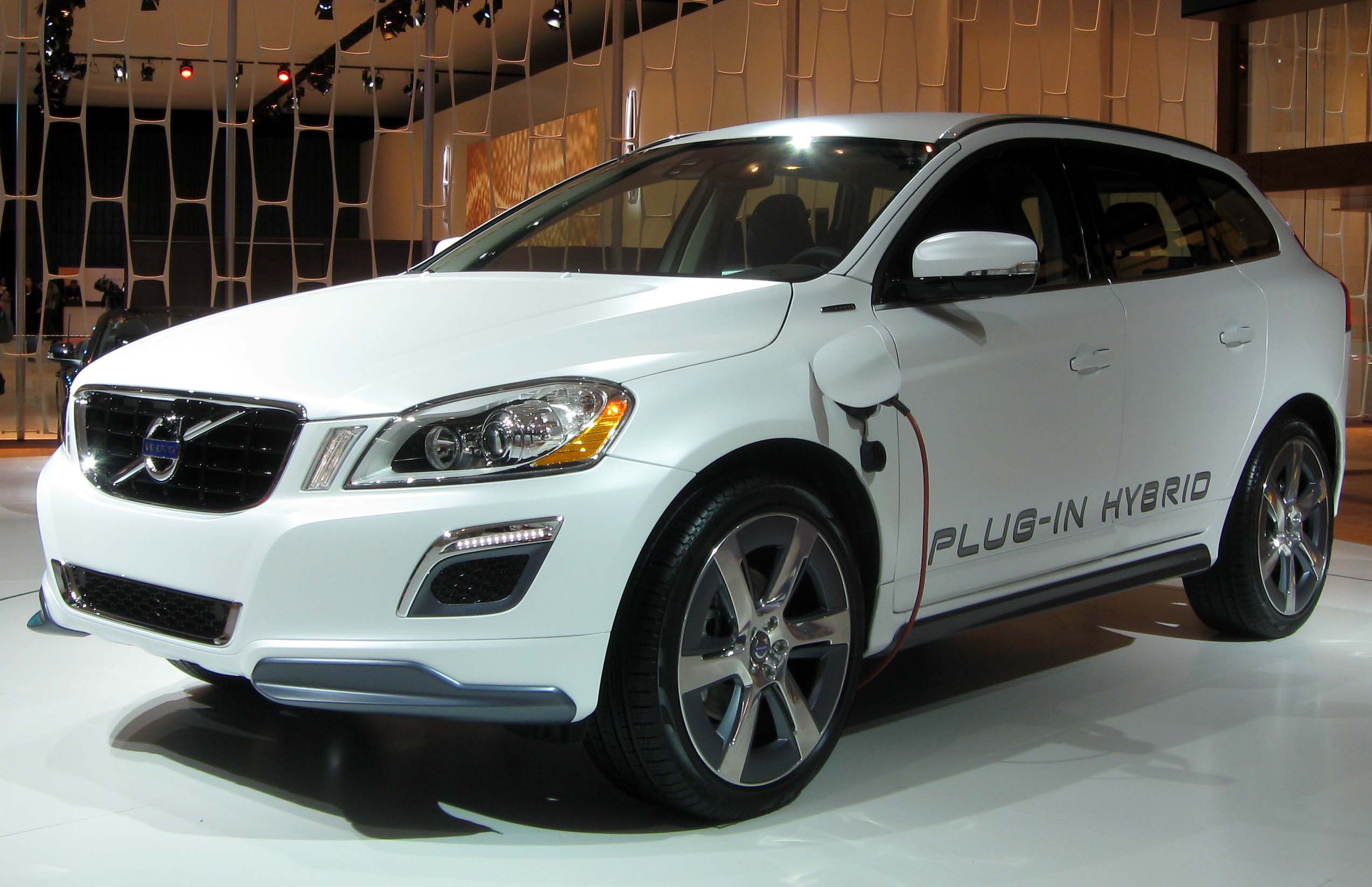 Volvo XC60 Plug-In Hybrid -- 2012 NYIAS