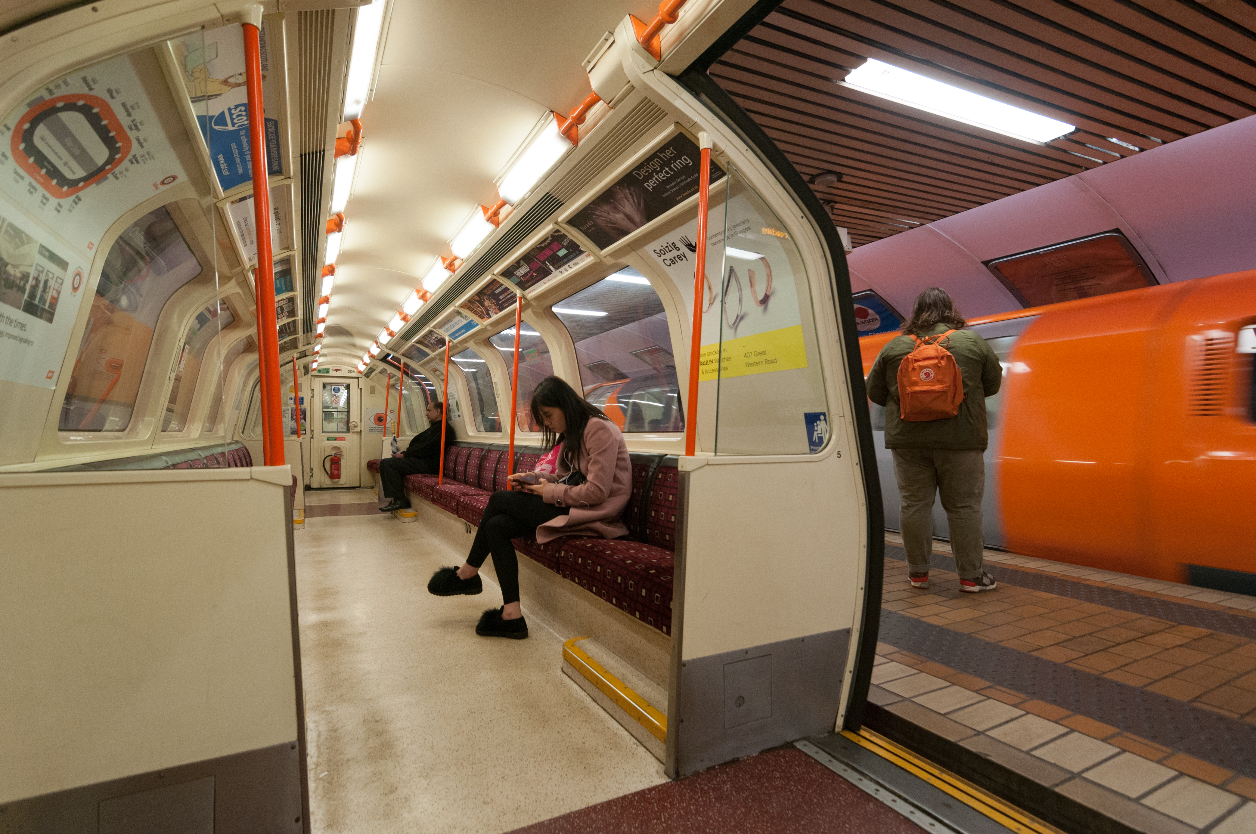 17-11-15-Glasgow-Subway RR70163