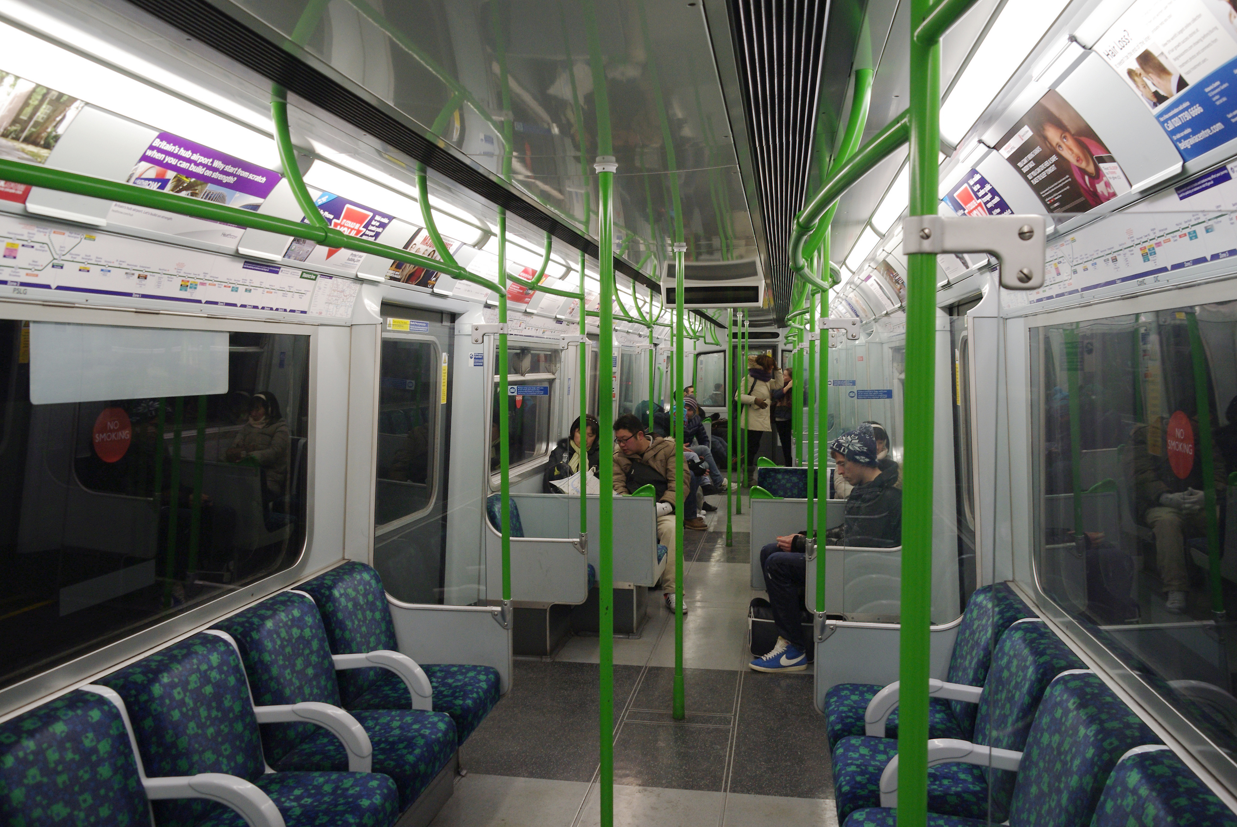 London MMB O3 District Line D-Stock