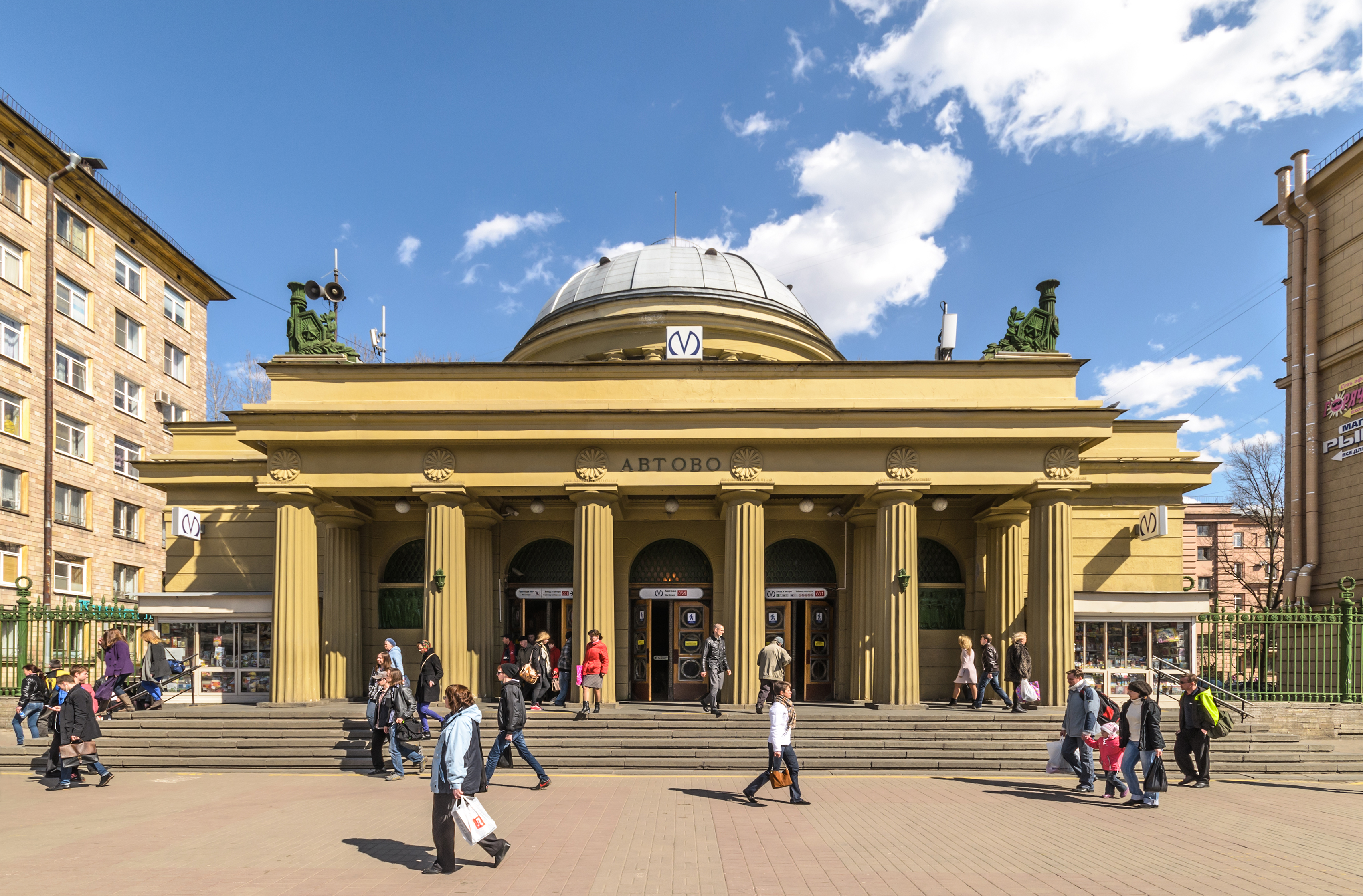 Metro SPB Line1 Avtovo pavilion
