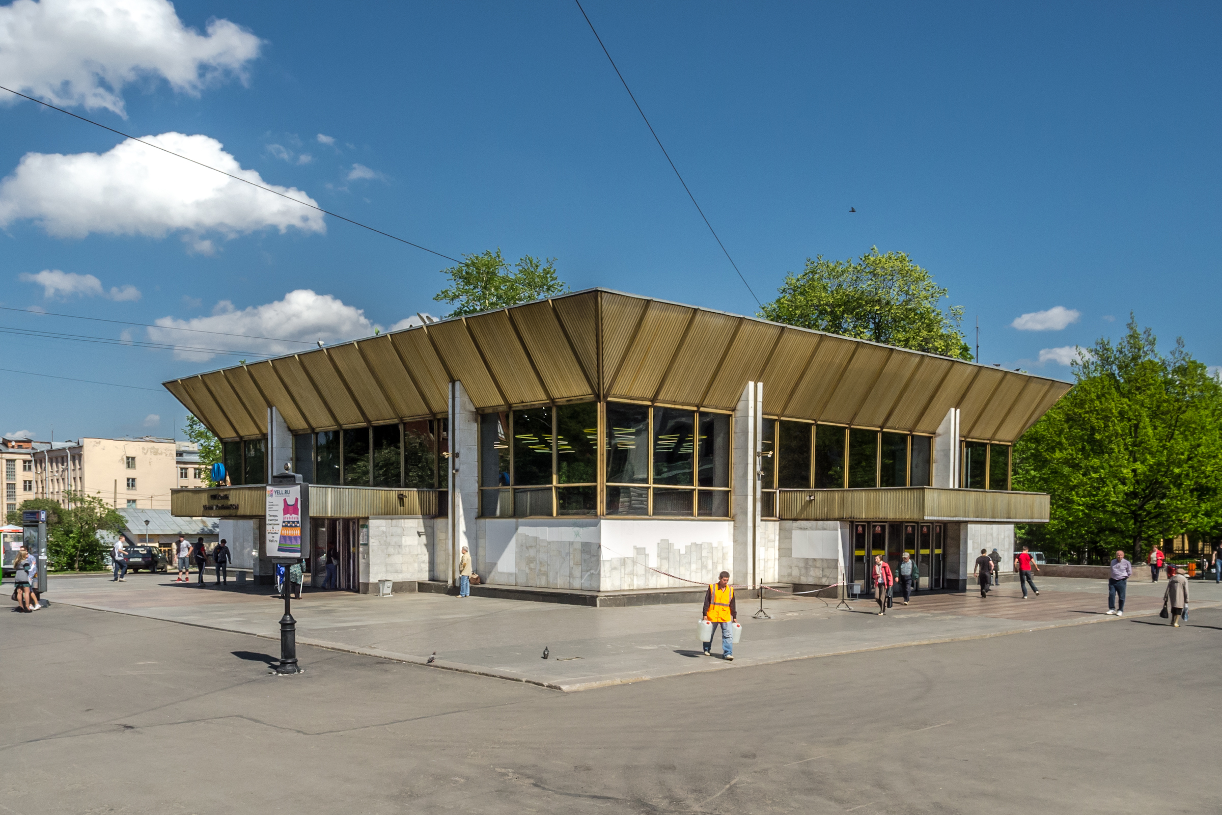 Metro SPB Line1 Politechnicheskaya pavilion