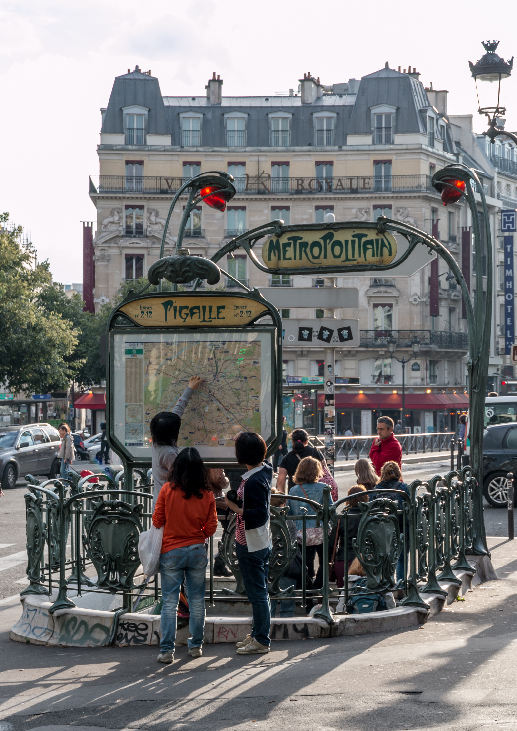 Paris, Metro-Station -- 2014 -- 1218