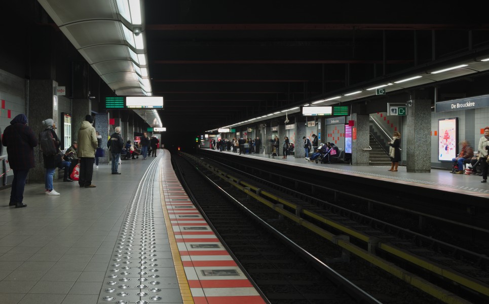 De Brouckere Metro Station - Metro platform waiting for Herrmann-Debroux-bound metro, with other platform visible