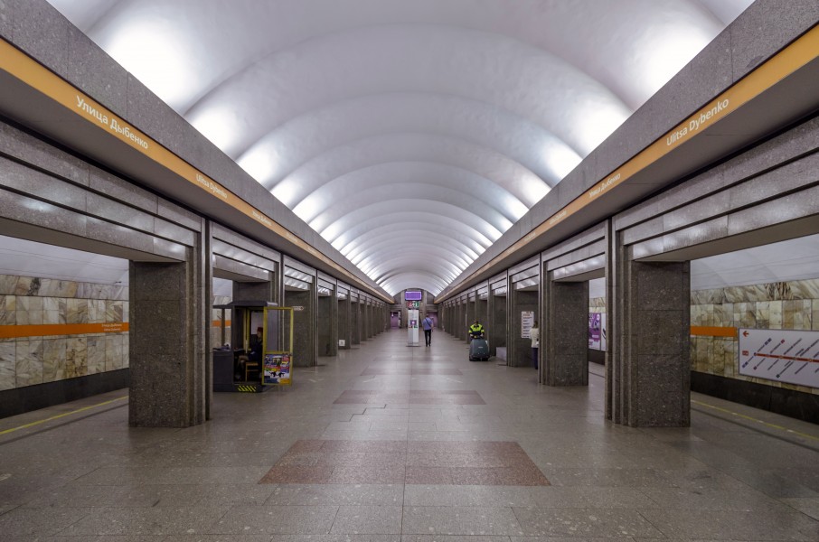 Metro SPB Line4 Ulitsa Dybenko