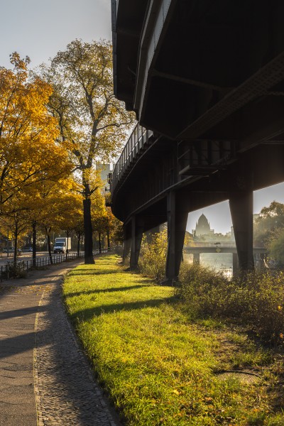U-Bahn-Viadukt in Berlin-Kreuzberg (Farbe), 151024, ako