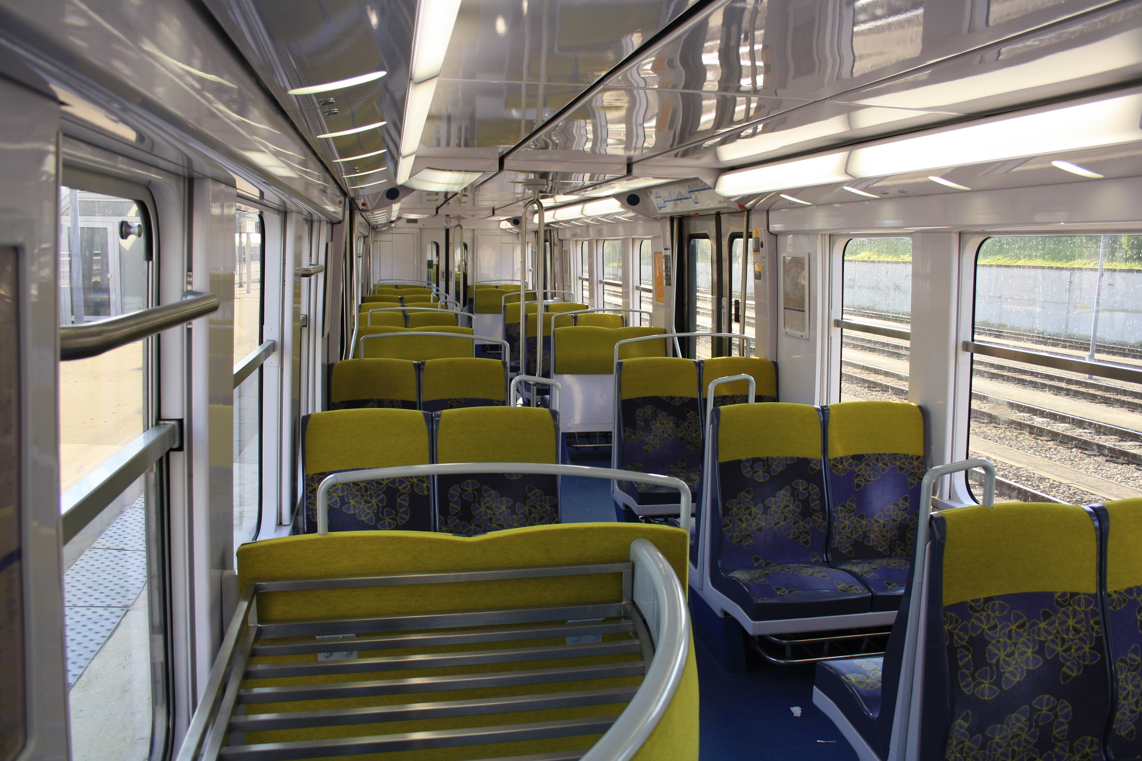 Renovated train interiors of MI 79 R 02