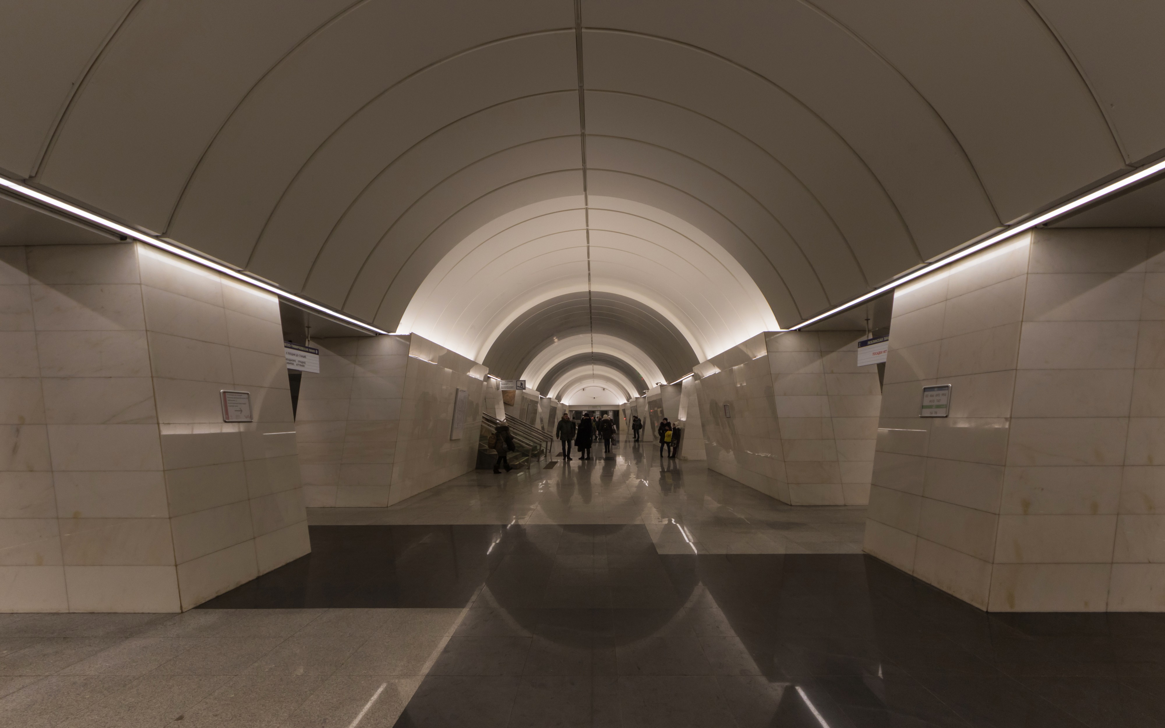 MosMetro P-Razumovskaya new hall 01-2017