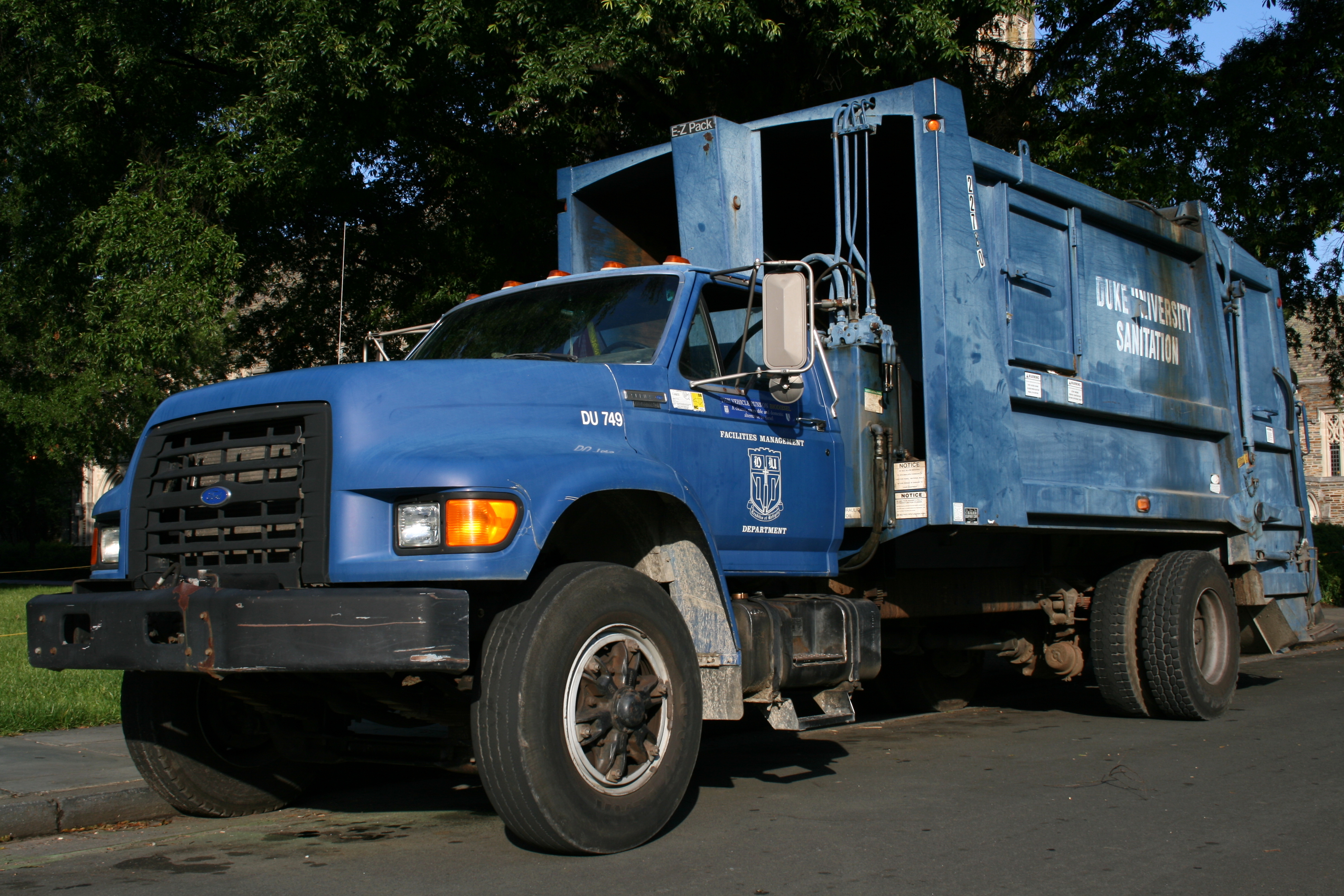 2008-07-24 Duke University sanitation truck