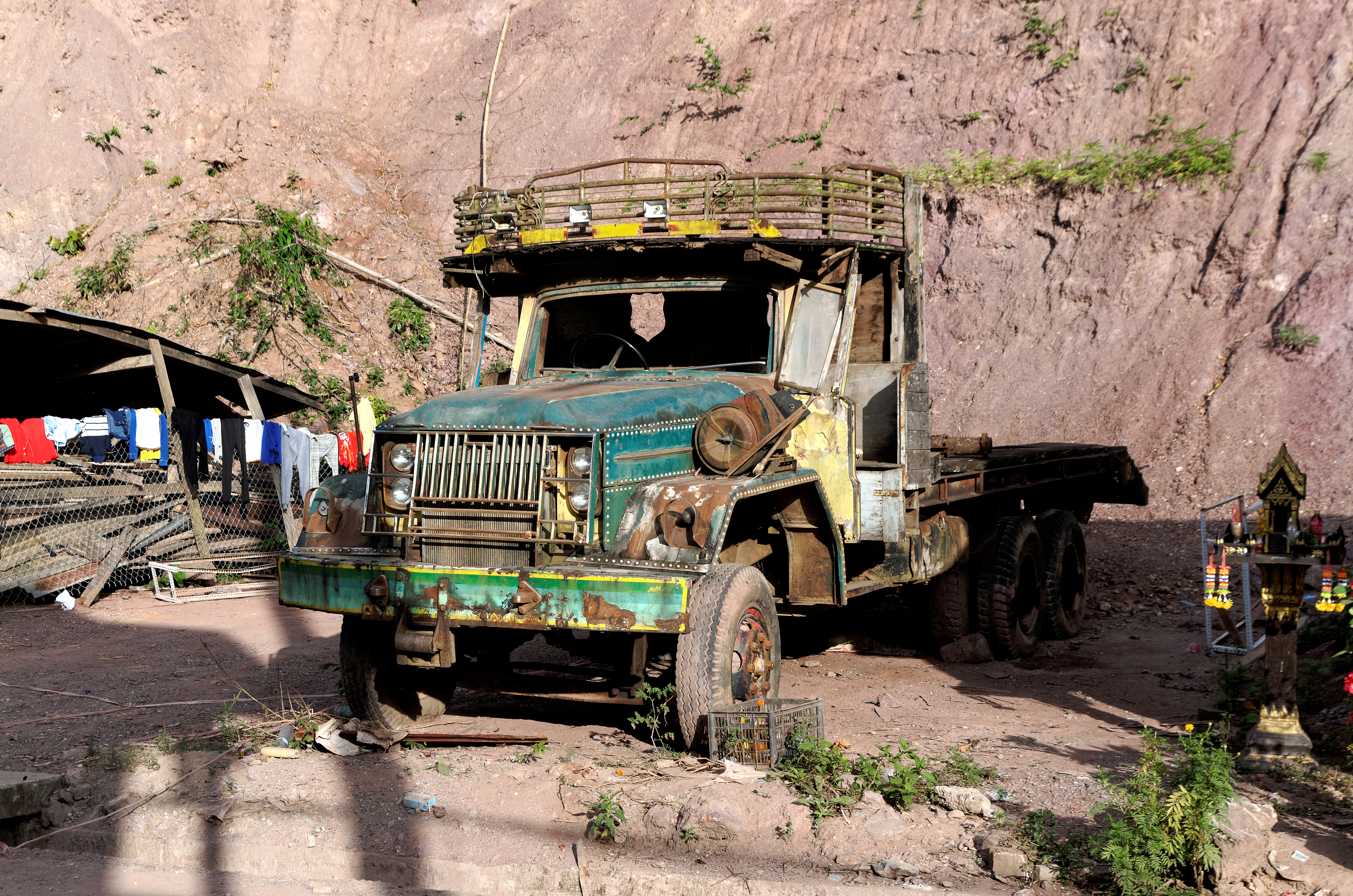 20171110 old truck Pak Beng 0630 DxO
