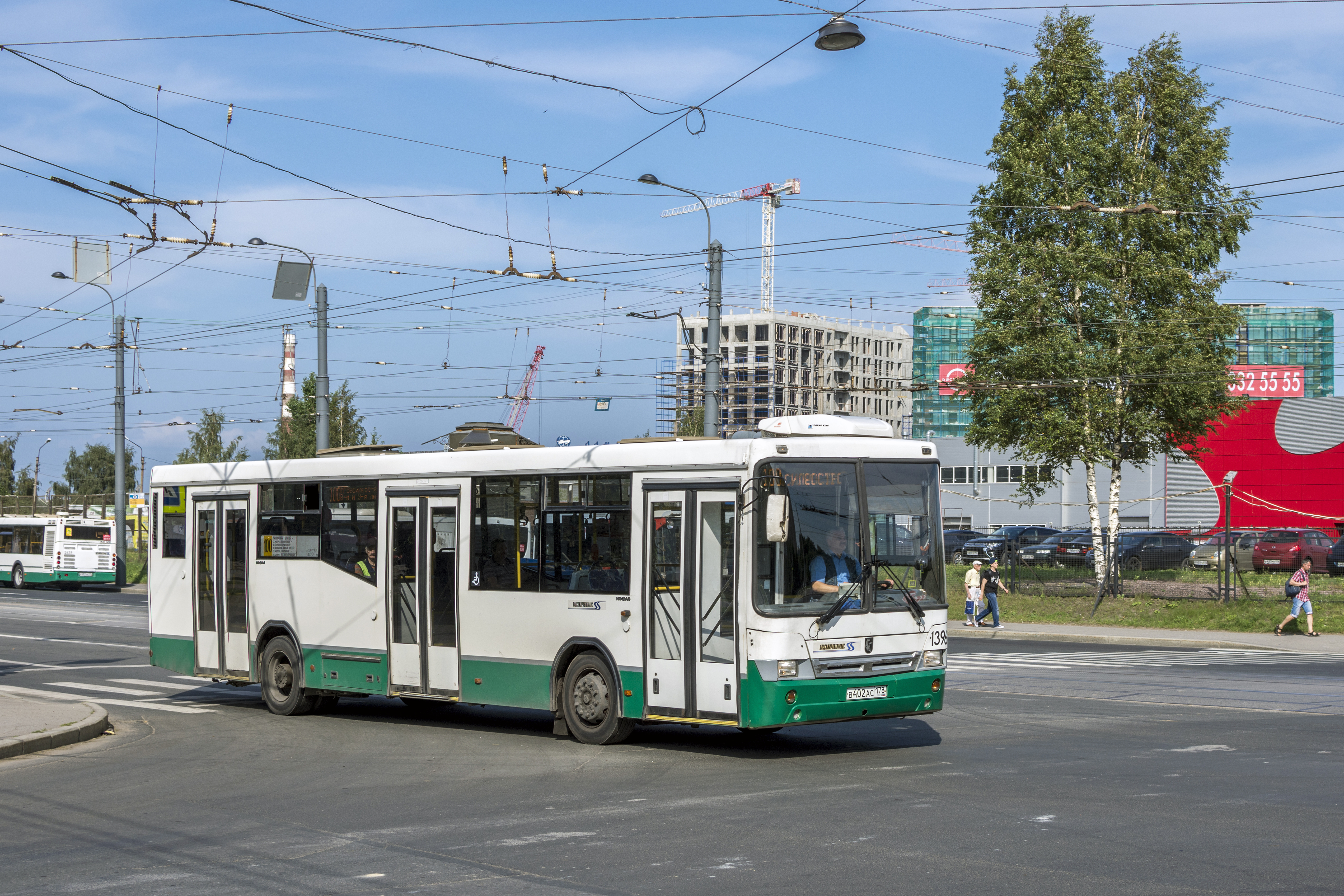 Bus NefAZ-5299-30-32 in SPB (img1)