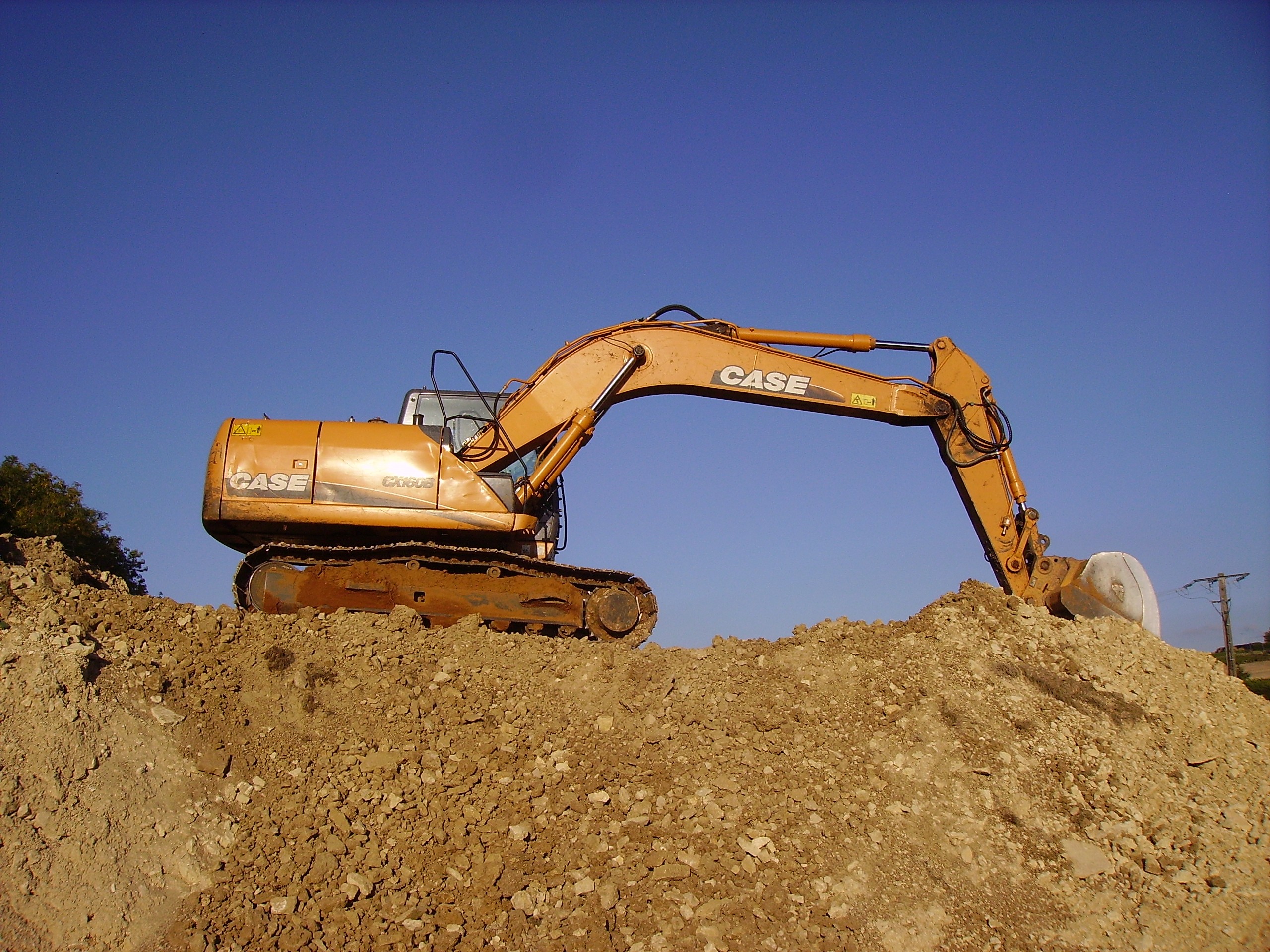 Case CX160B