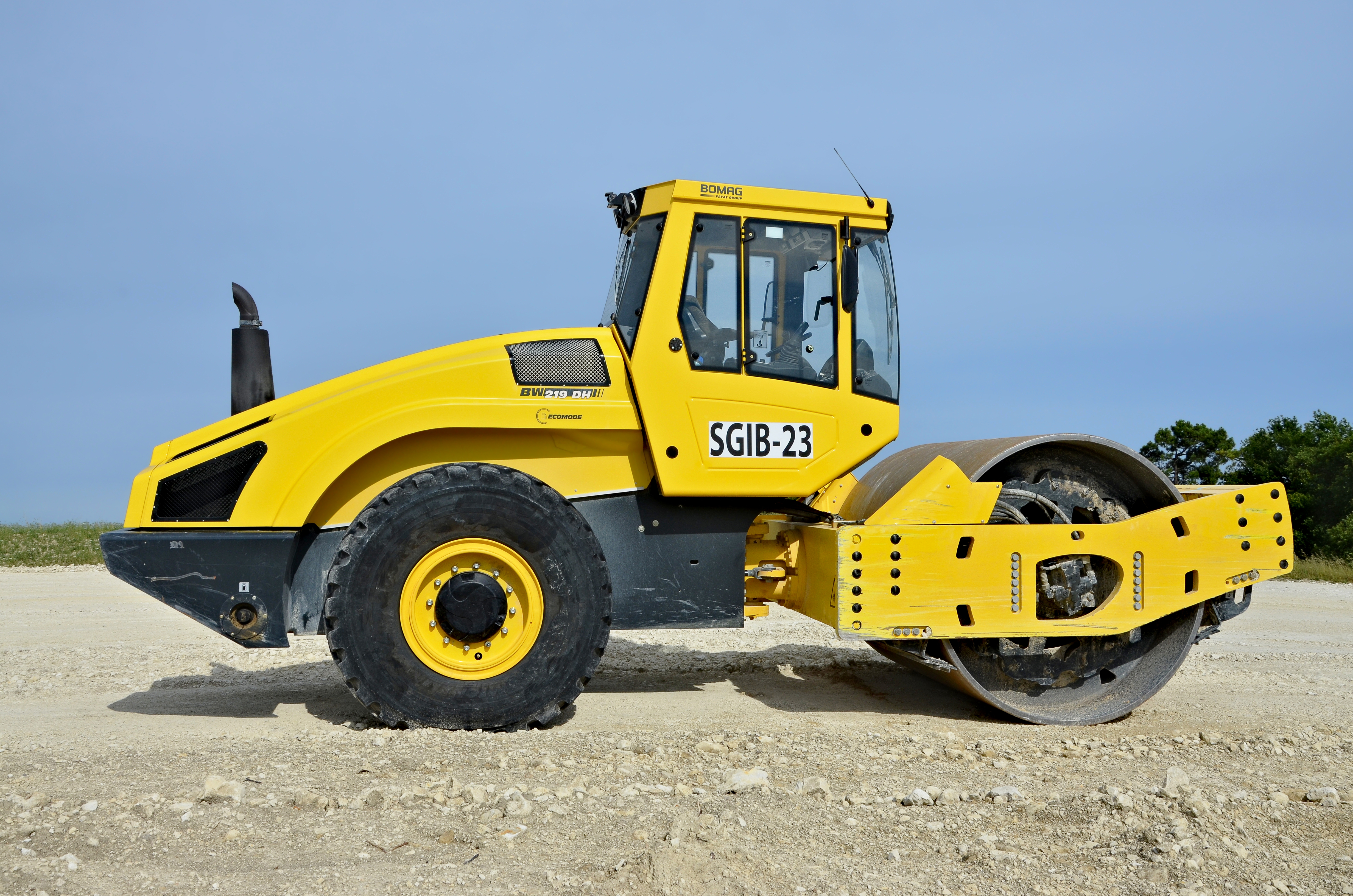 Châtignac 16 Travaux LGV Compacteur 2013