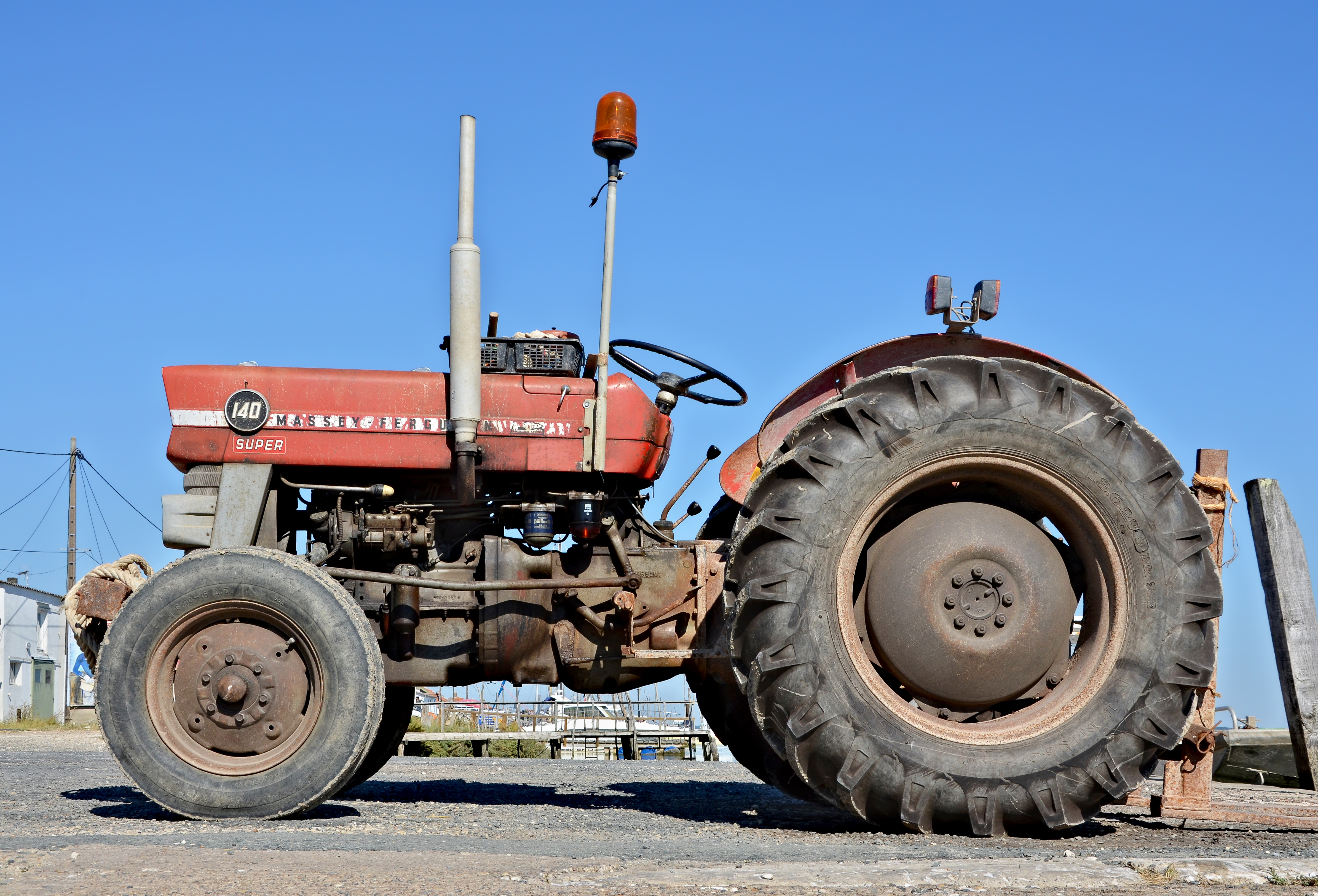Chaillevette 17 Ostréiculture tracteur Chatressac 2013