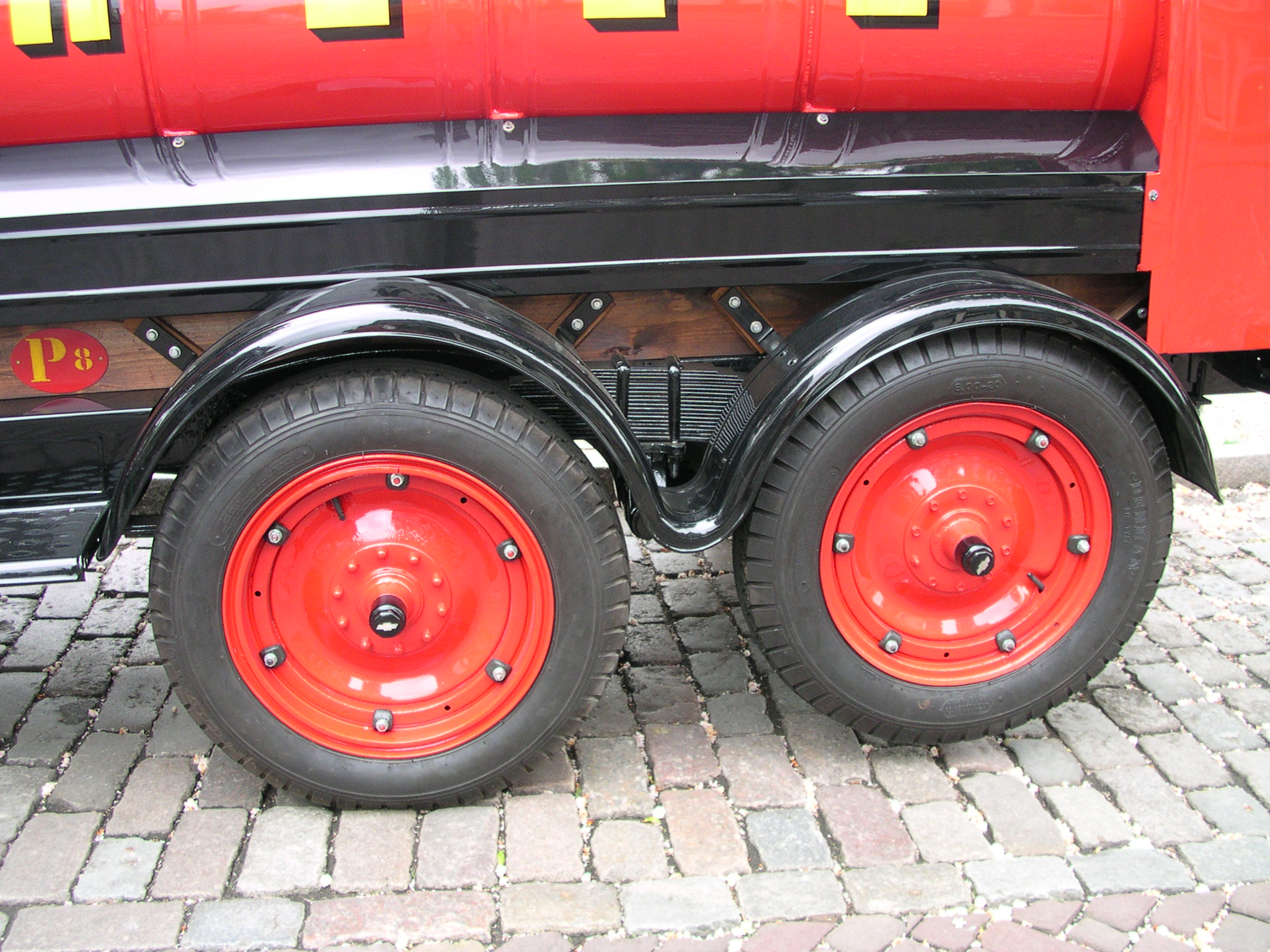 Chevrolet Shell tank truck 2
