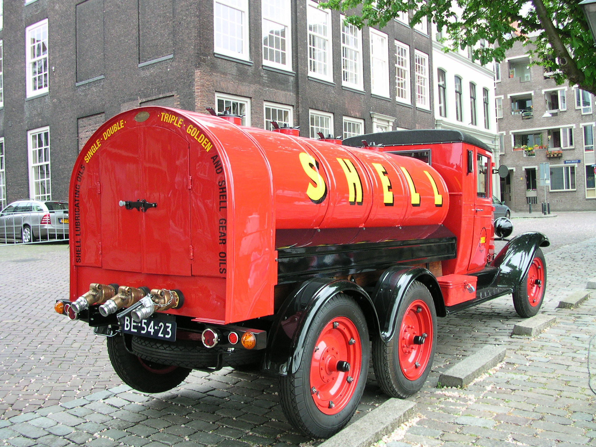 Chevrolet Shell tank truck 4