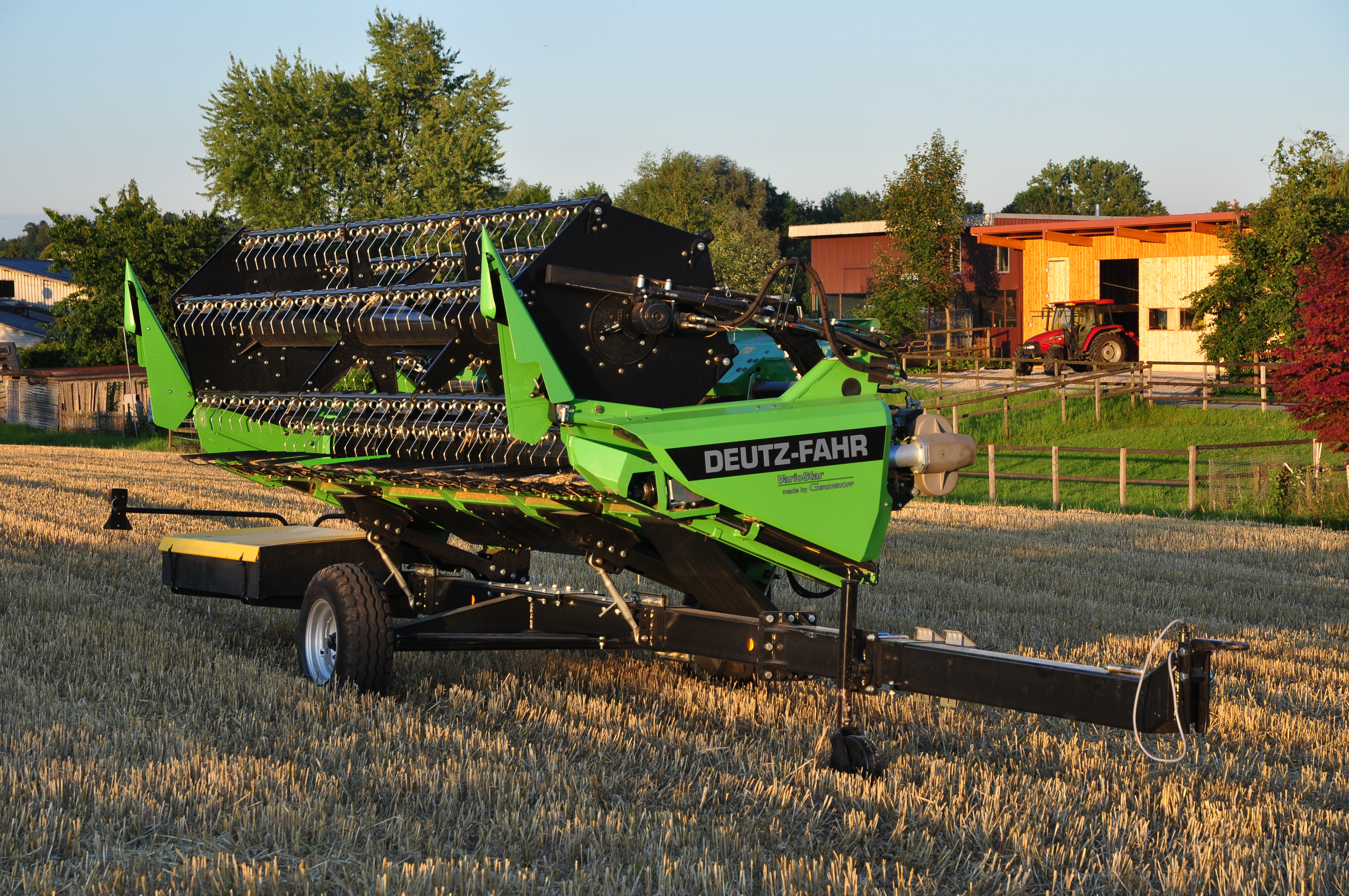 Deutz-Fahr 'VarioStar' - Affoltern - Katzensee 2011-07-03 20-50-04