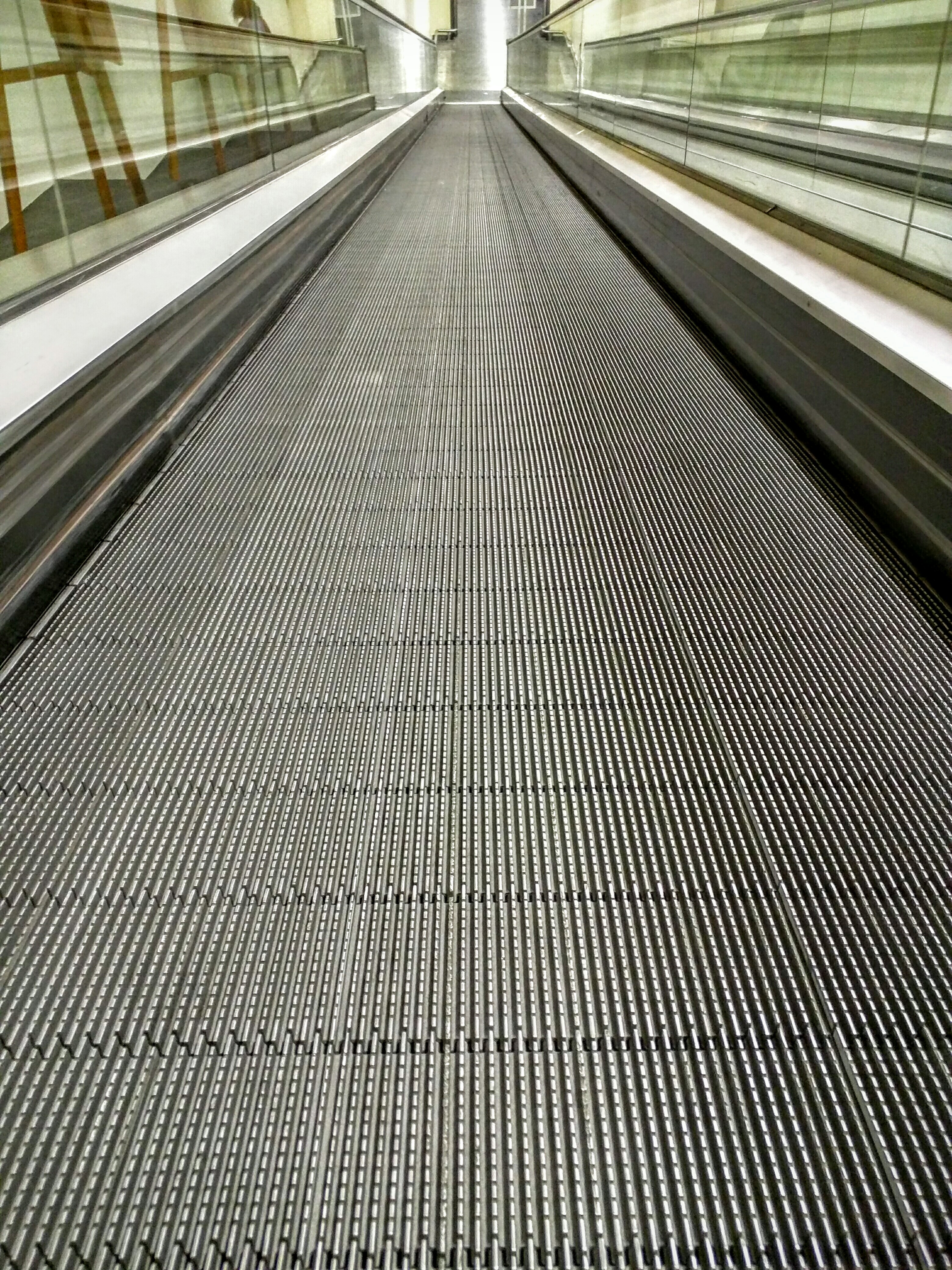 Escalator 4